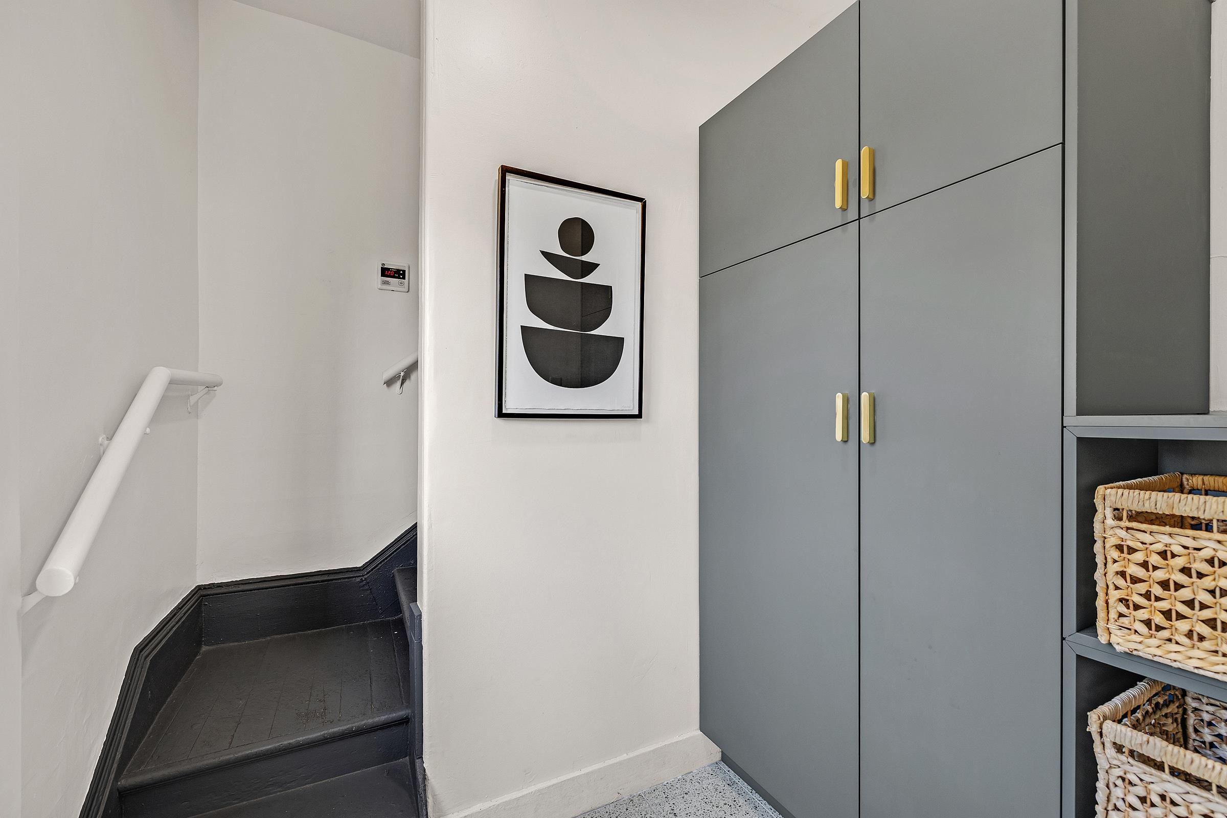 Detail Gallery Image 20 of 39 For 1919 48th Ave, Oakland,  CA 94601 - 4 Beds | 2 Baths