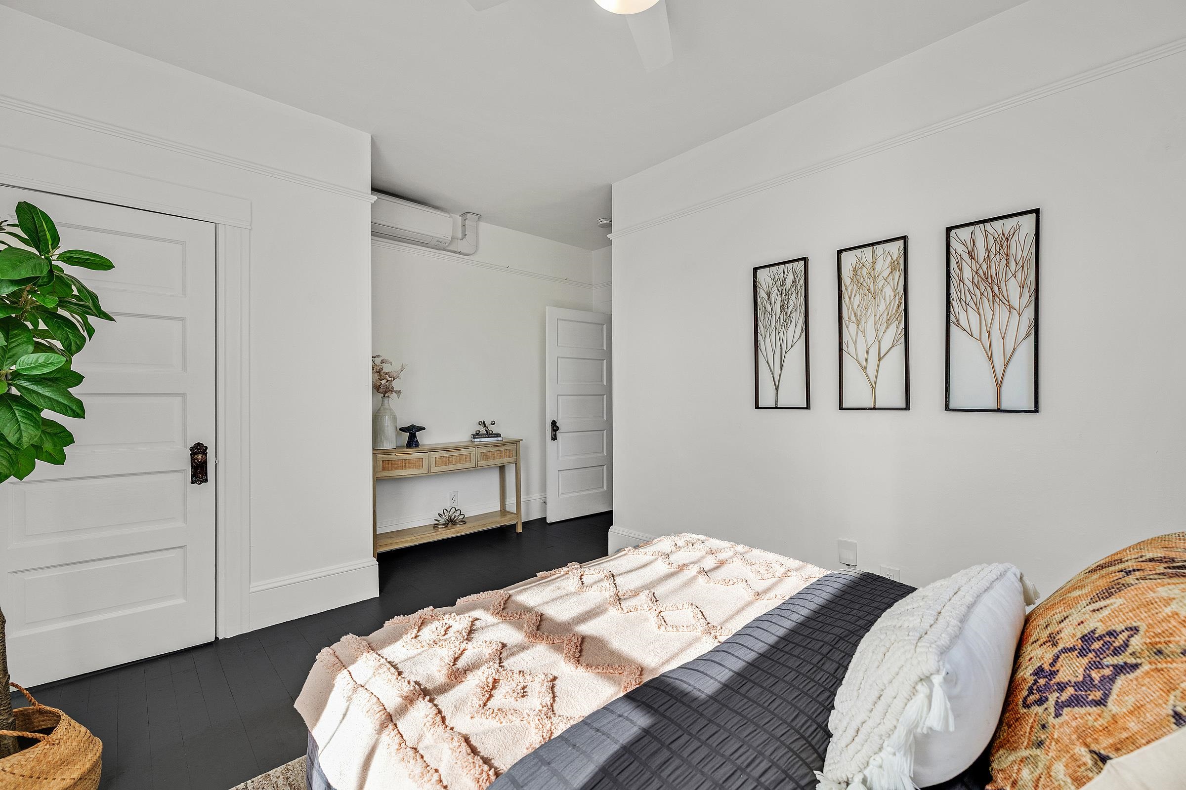 Detail Gallery Image 28 of 39 For 1919 48th Ave, Oakland,  CA 94601 - 4 Beds | 2 Baths