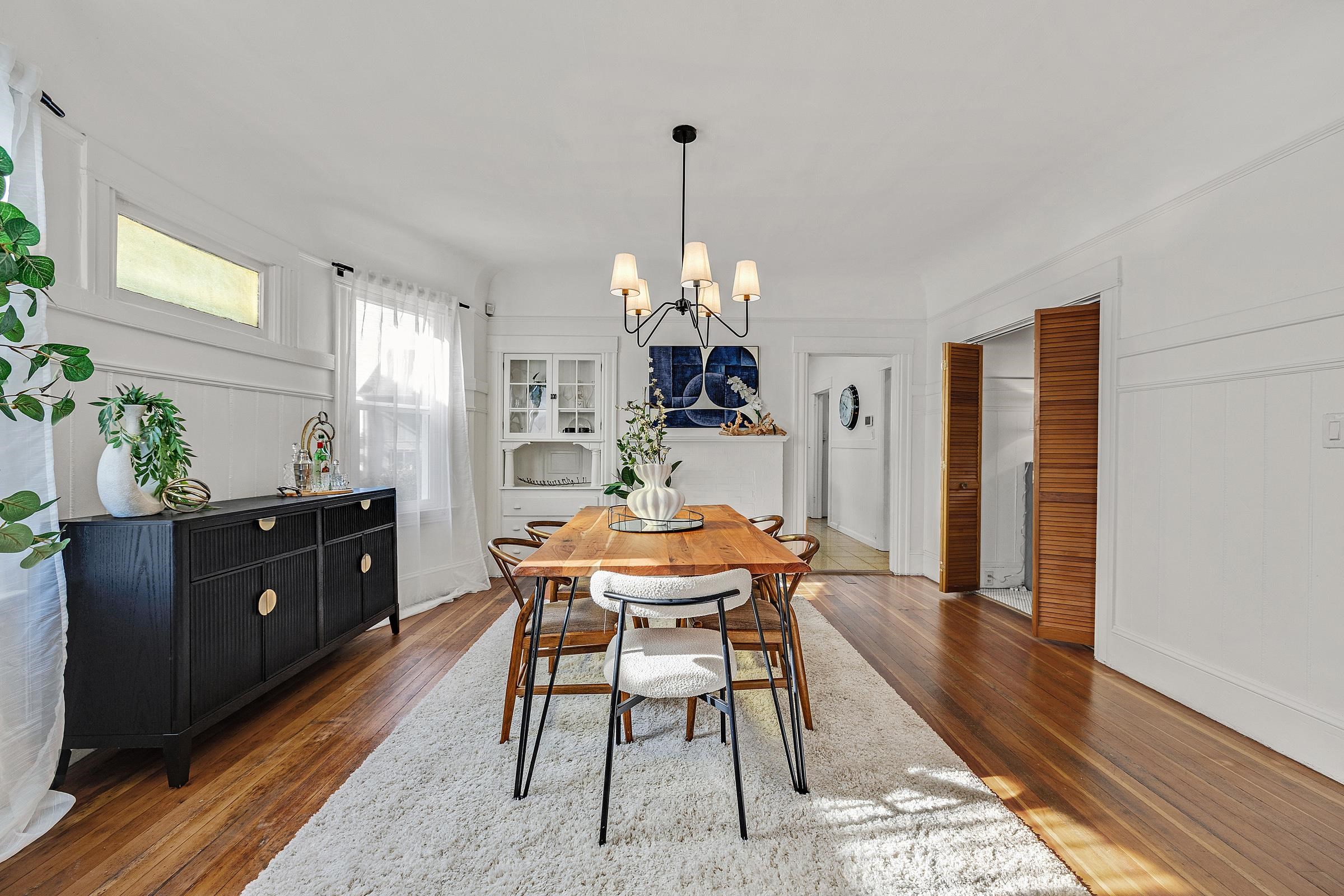 Detail Gallery Image 9 of 39 For 1919 48th Ave, Oakland,  CA 94601 - 4 Beds | 2 Baths