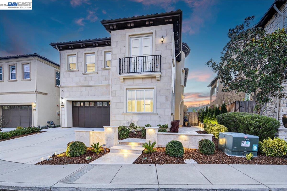 Front Image Thumbnail for BE41120972