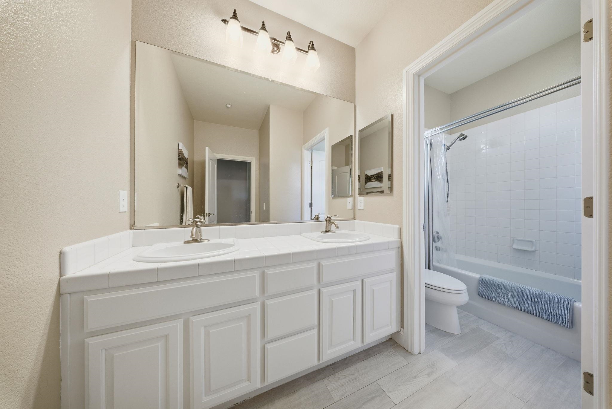 Detail Gallery Image 33 of 57 For 2772 San Minete Dr, Livermore,  CA 94550 - 5 Beds | 3/1 Baths