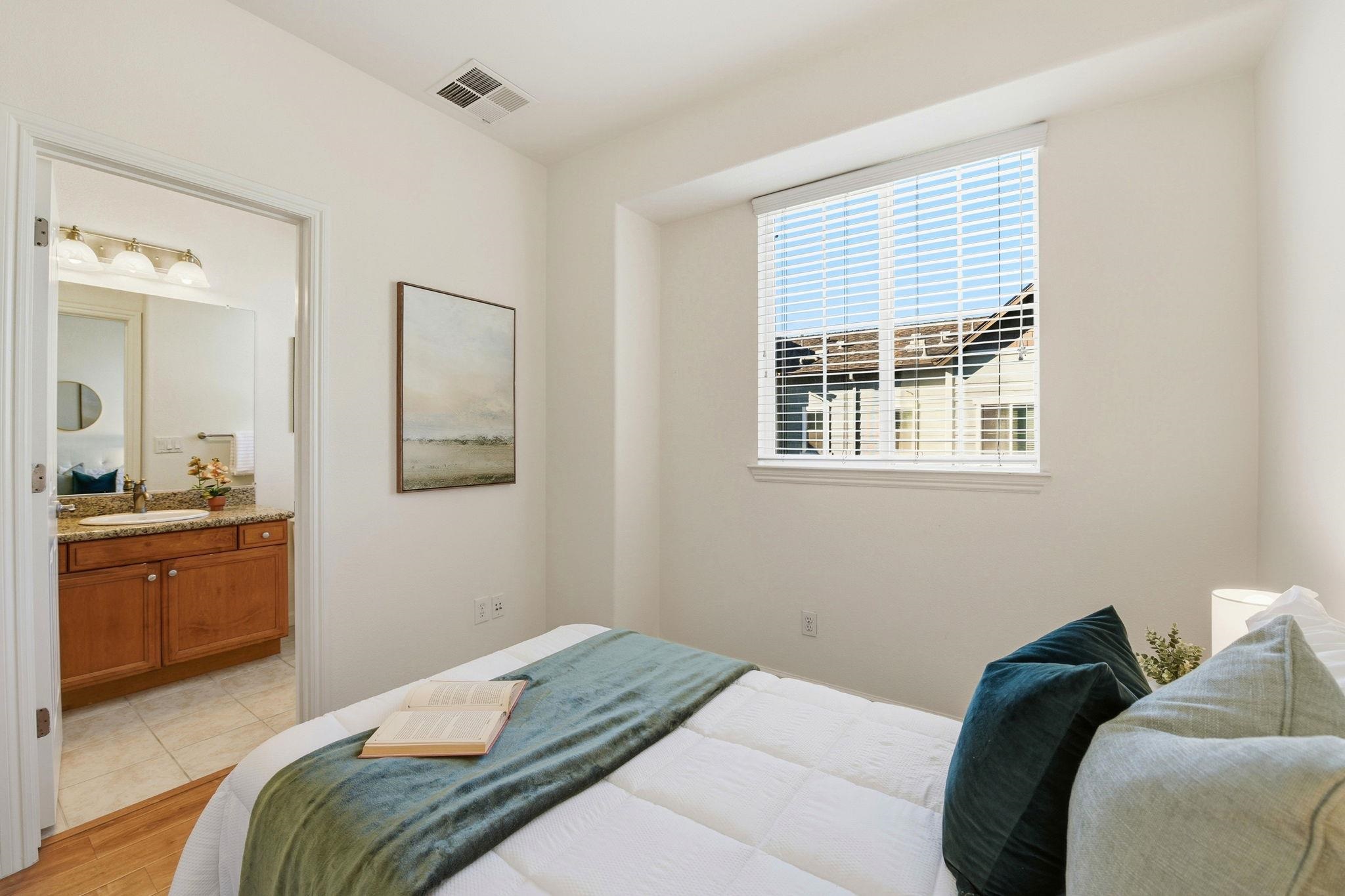 Detail Gallery Image 18 of 32 For 43220 Giovanni Terrace, Fremont,  CA 94539 - 2 Beds | 2/1 Baths