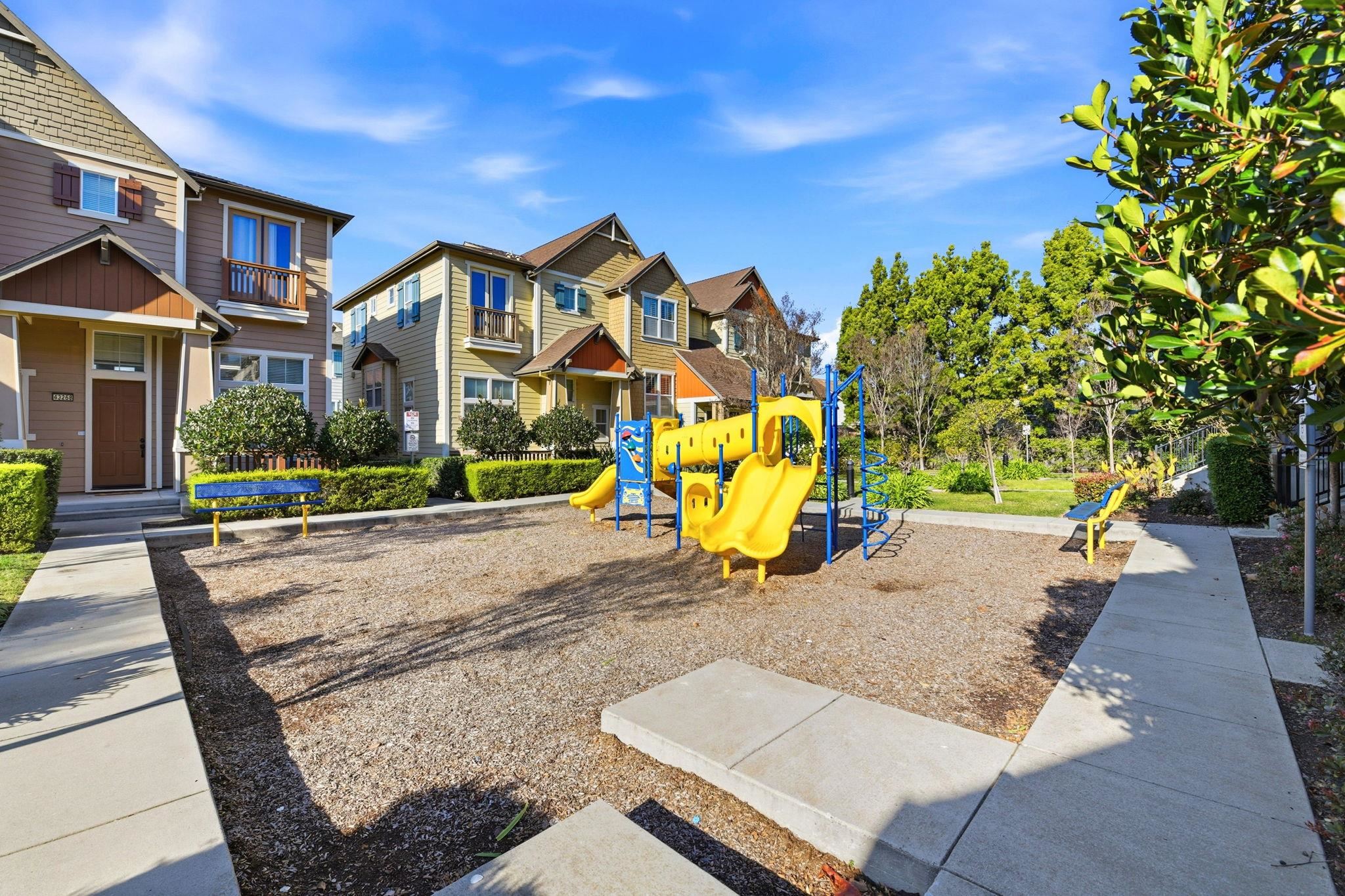 Detail Gallery Image 27 of 32 For 43220 Giovanni Terrace, Fremont,  CA 94539 - 2 Beds | 2/1 Baths