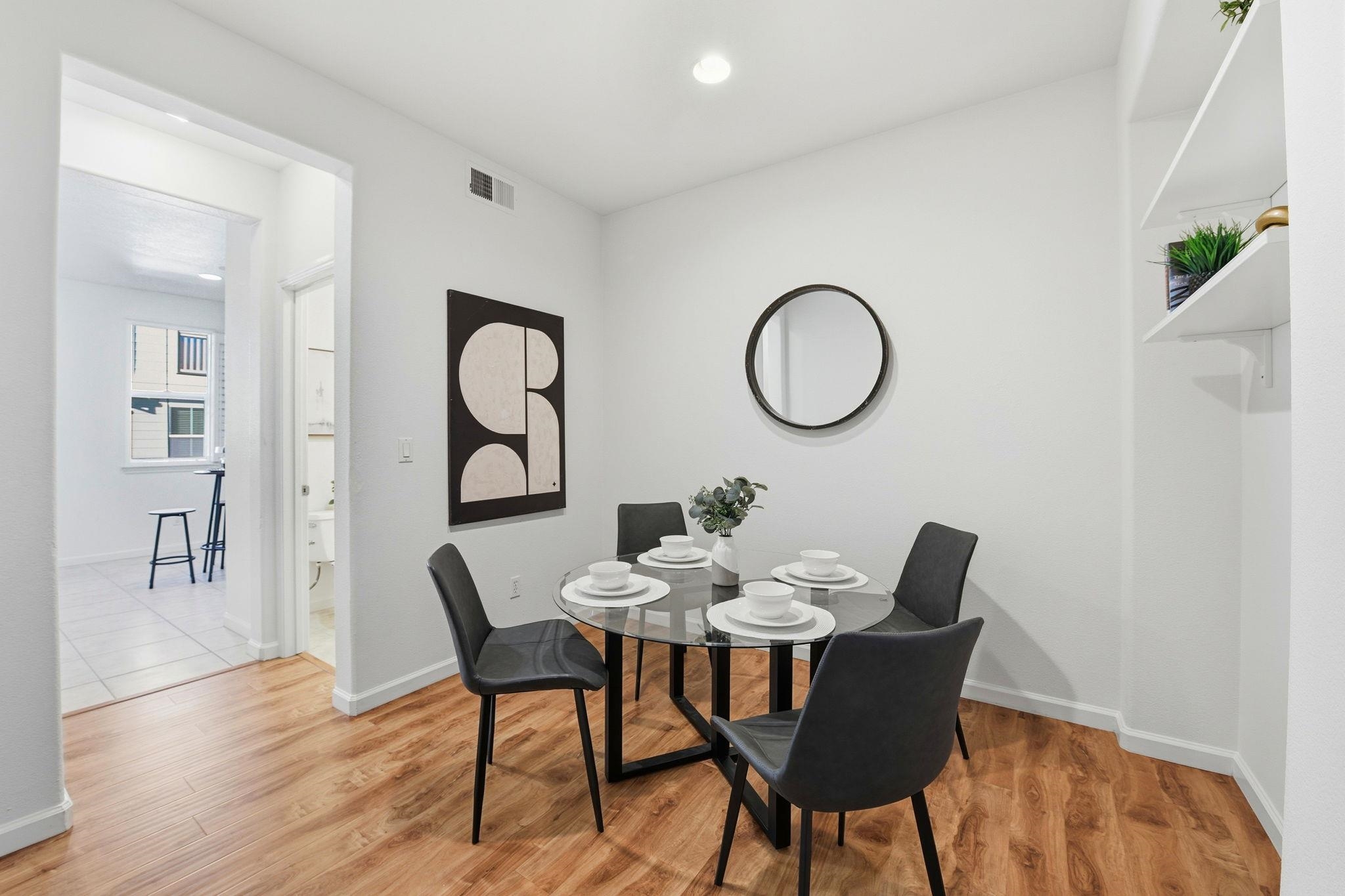 Detail Gallery Image 9 of 32 For 43220 Giovanni Terrace, Fremont,  CA 94539 - 2 Beds | 2/1 Baths