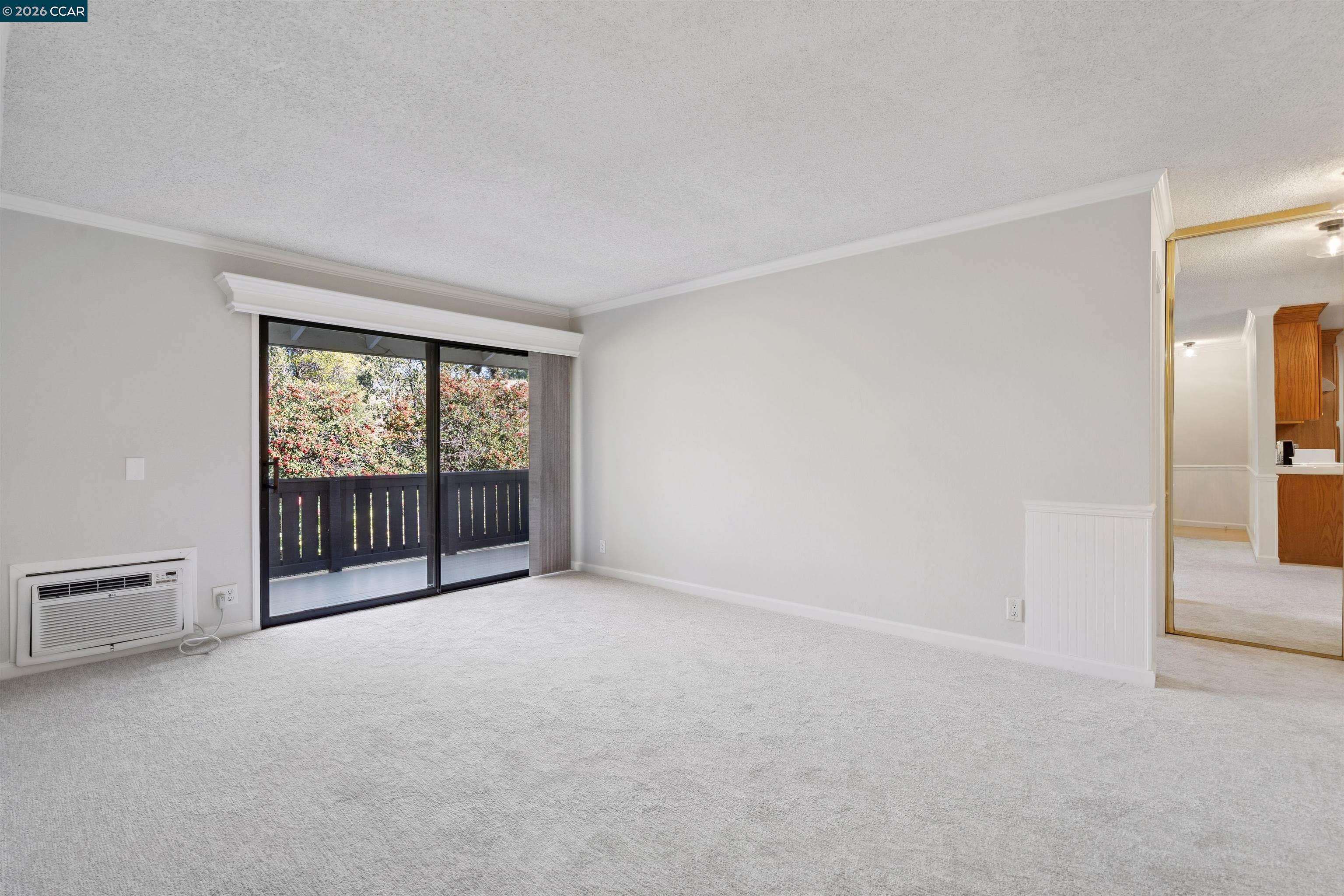 Detail Gallery Image 3 of 39 For 1407 Marchbanks Drive #3,  Walnut Creek,  CA 94598 - 1 Beds | 1 Baths