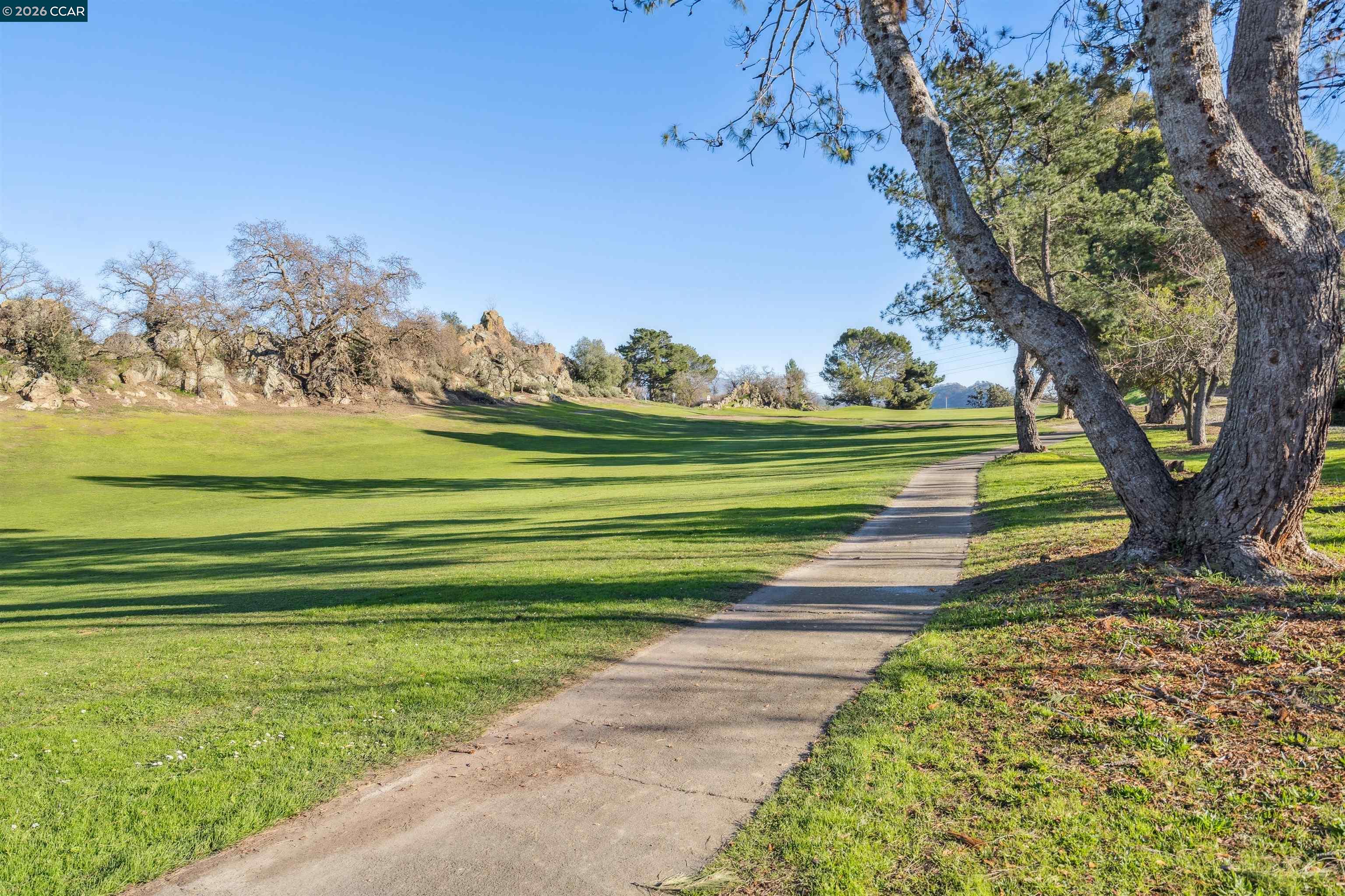 Detail Gallery Image 31 of 39 For 1407 Marchbanks Drive #3,  Walnut Creek,  CA 94598 - 1 Beds | 1 Baths