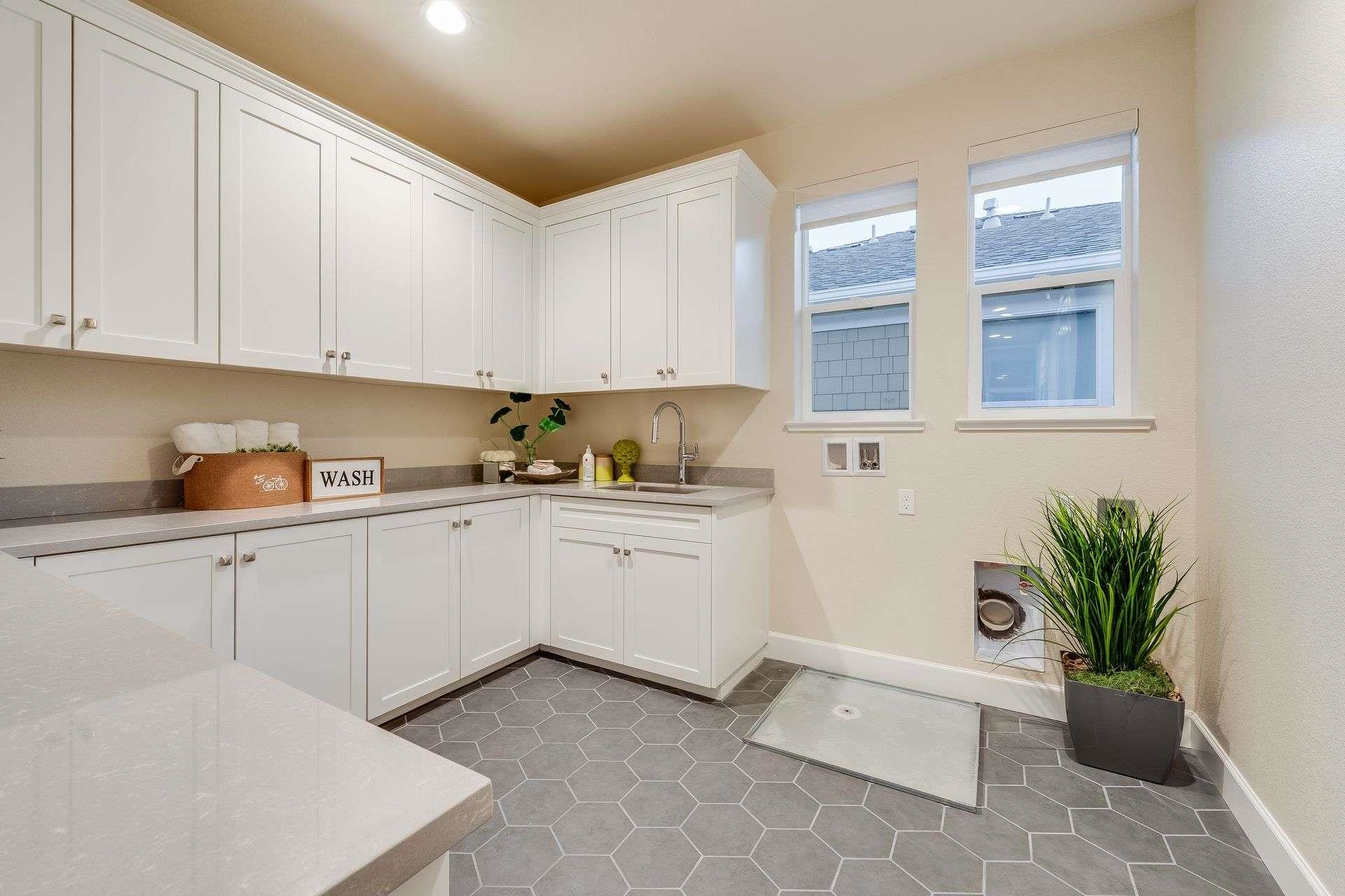 Detail Gallery Image 22 of 44 For 32613 Singh Circle, Union City,  CA 94587 - 4 Beds | 4 Baths