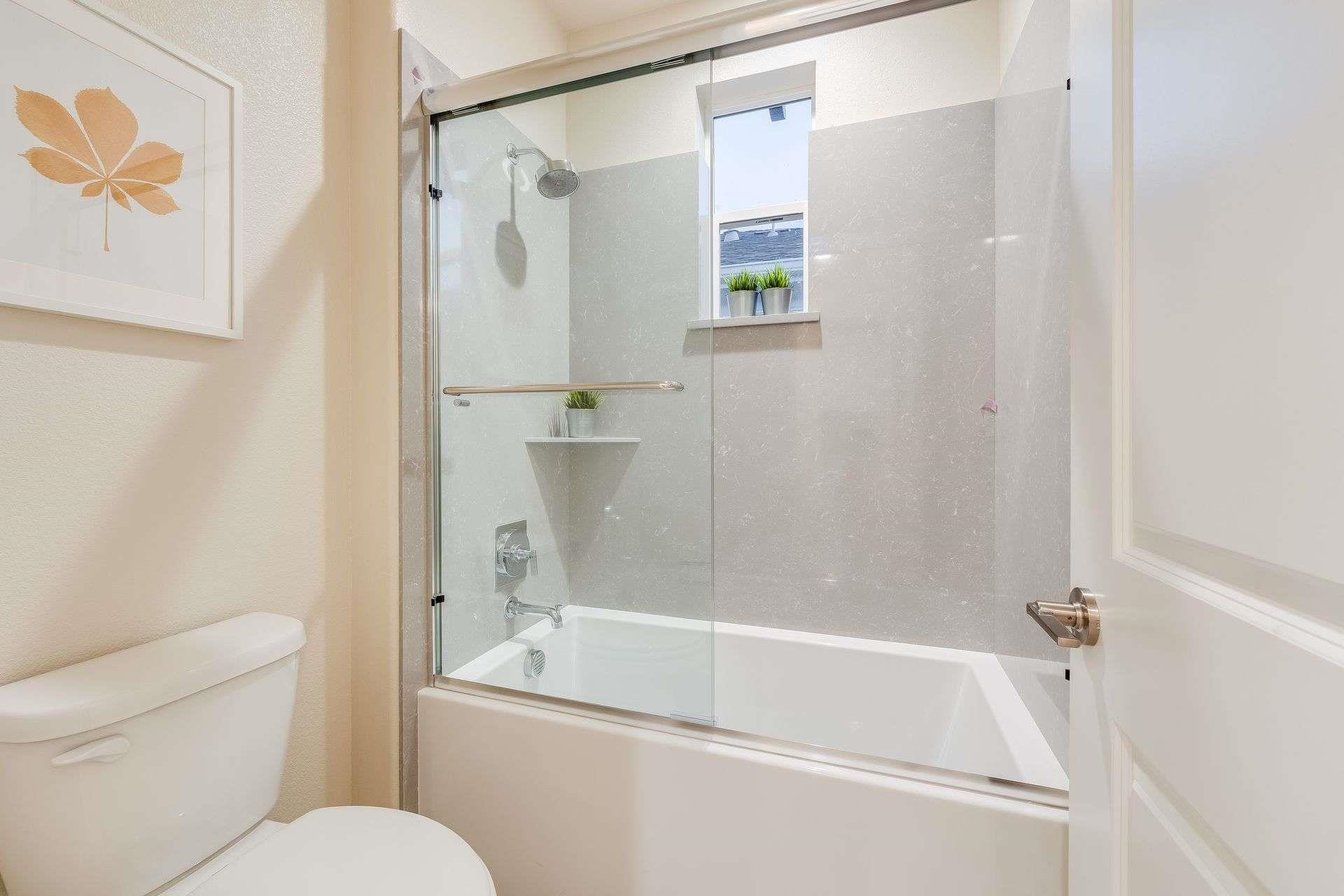 Detail Gallery Image 25 of 44 For 32613 Singh Circle, Union City,  CA 94587 - 4 Beds | 4 Baths