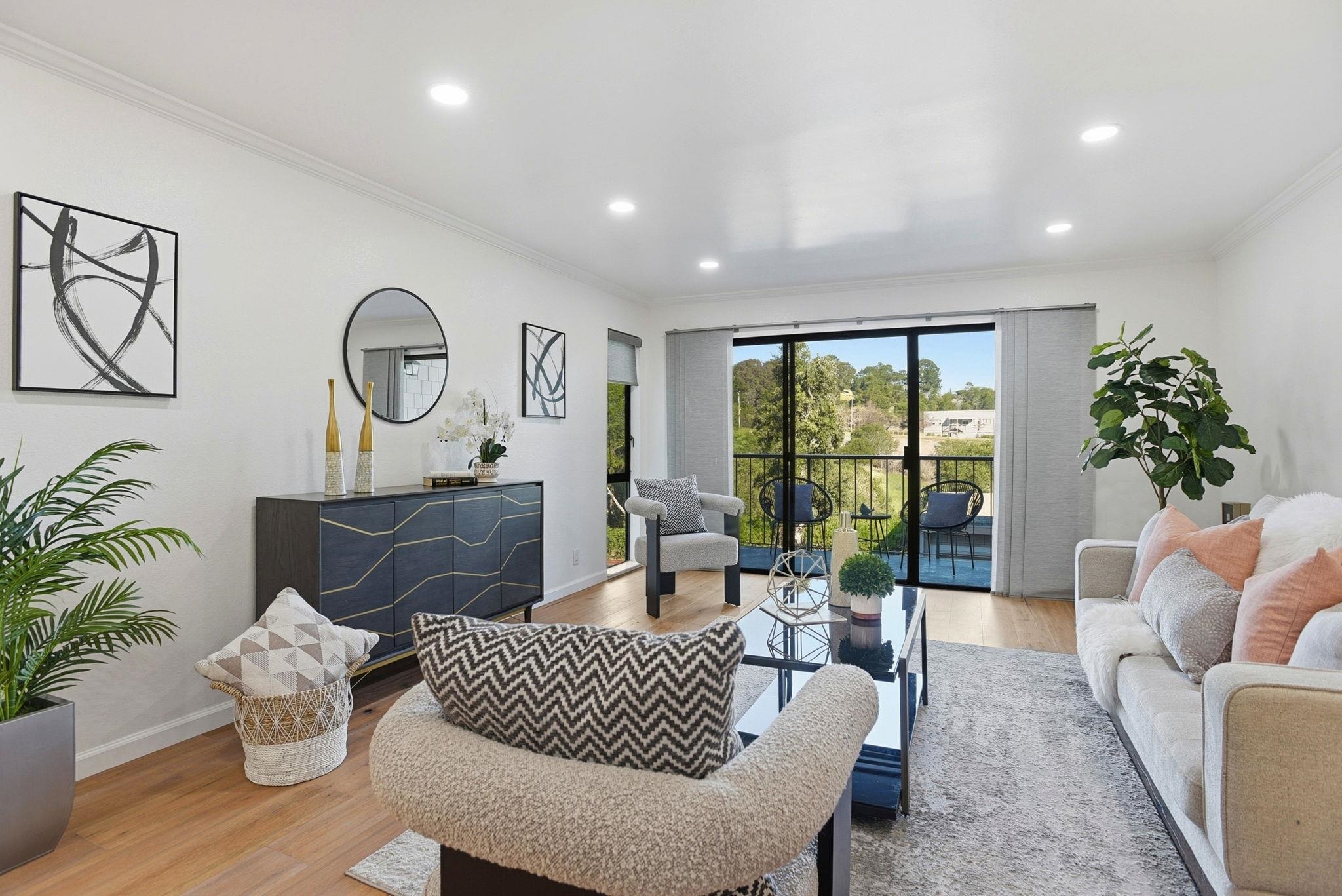 Front Image Thumbnail for BE41121012