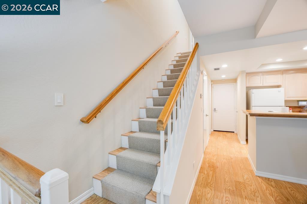 Detail Gallery Image 11 of 38 For 231 Sunspring Ct, Pleasant Hill,  CA 94523 - 2 Beds | 2/1 Baths