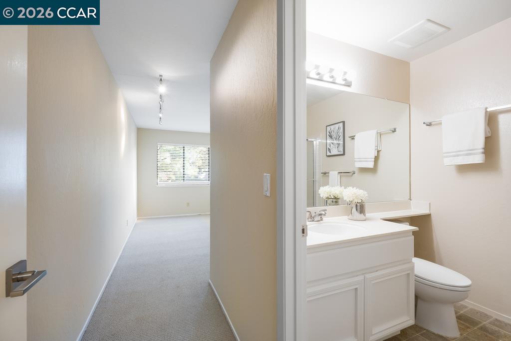 Detail Gallery Image 13 of 38 For 231 Sunspring Ct, Pleasant Hill,  CA 94523 - 2 Beds | 2/1 Baths