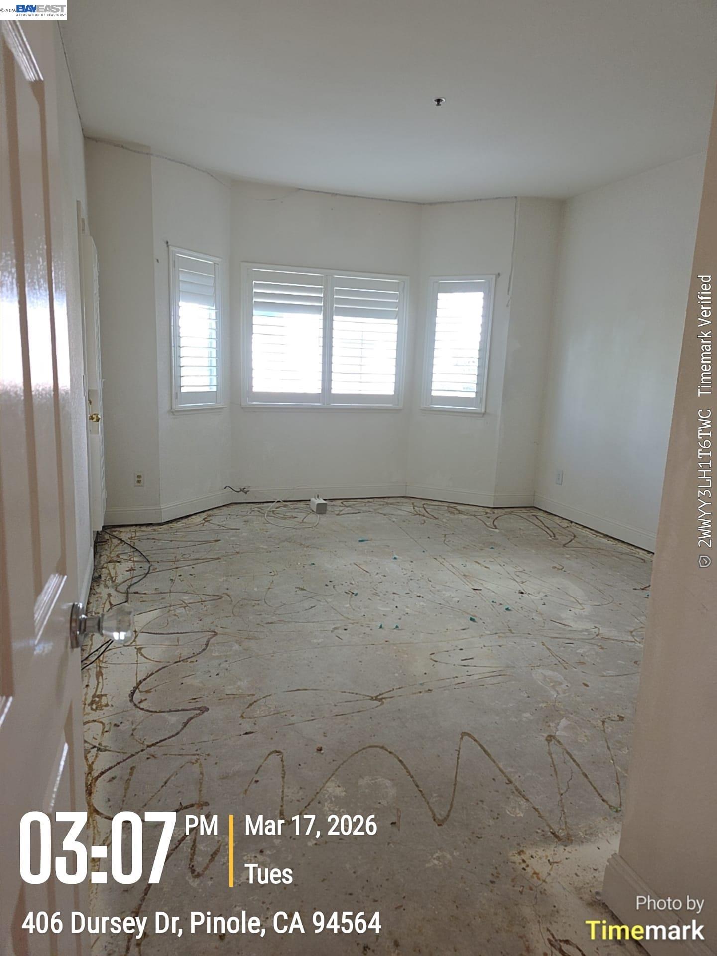 Detail Gallery Image 12 of 21 For 303 Dursey Dr, Pinole,  CA 94564 - 2 Beds | 2 Baths