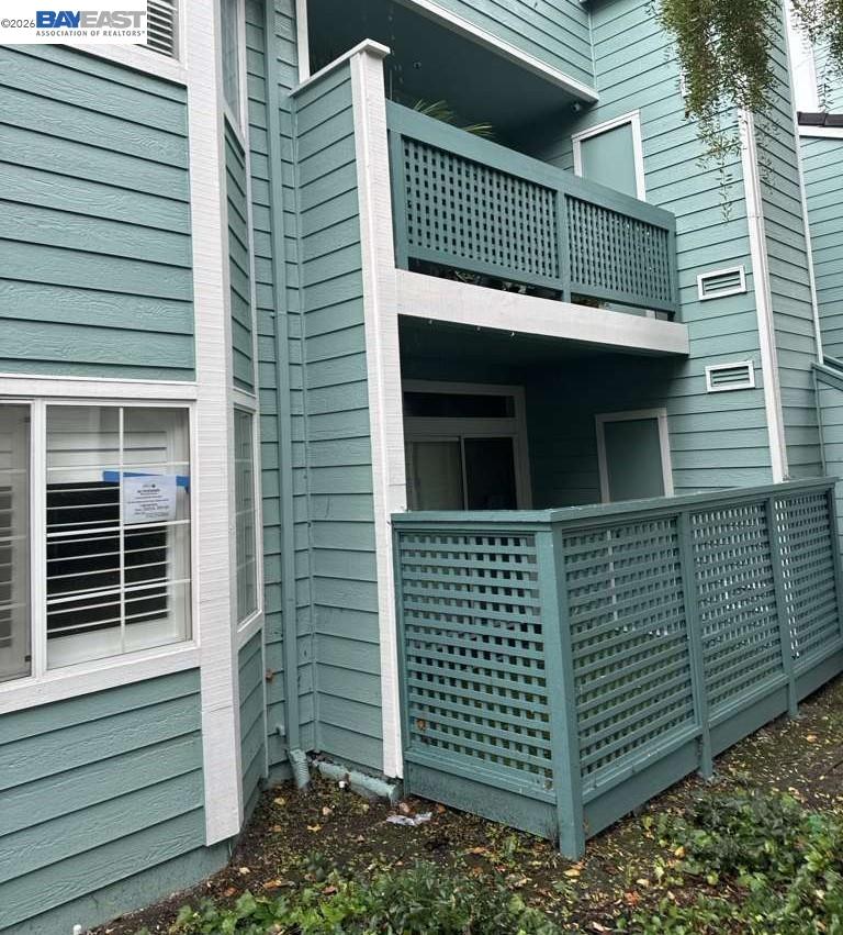 Detail Gallery Image 17 of 21 For 303 Dursey Dr, Pinole,  CA 94564 - 2 Beds | 2 Baths