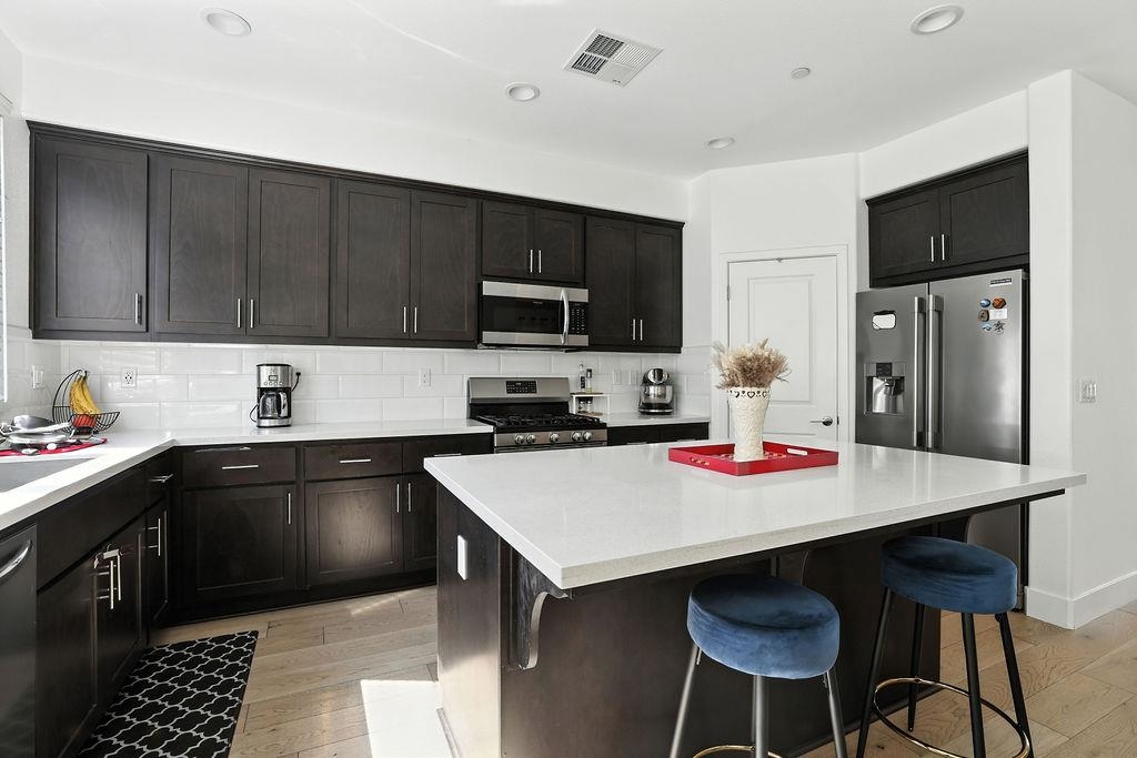 Detail Gallery Image 15 of 42 For 863 Lookout Street, Richmond,  CA 94804 - 3 Beds | 2/1 Baths