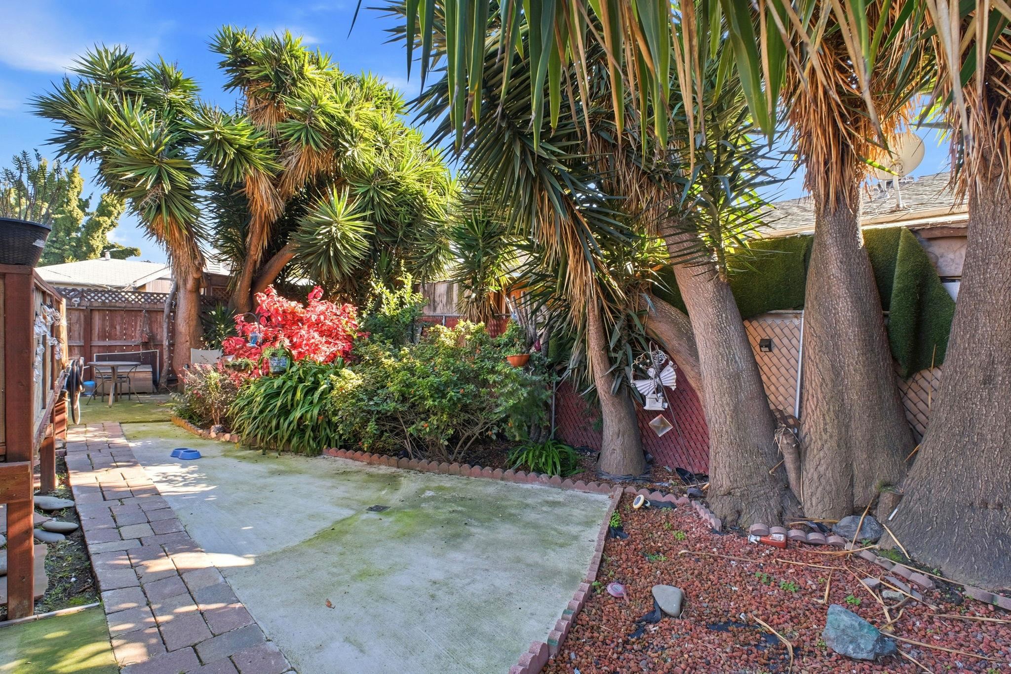 Detail Gallery Image 21 of 25 For 127 Hampton Rd, Hayward,  CA 94541 - 3 Beds | 2 Baths