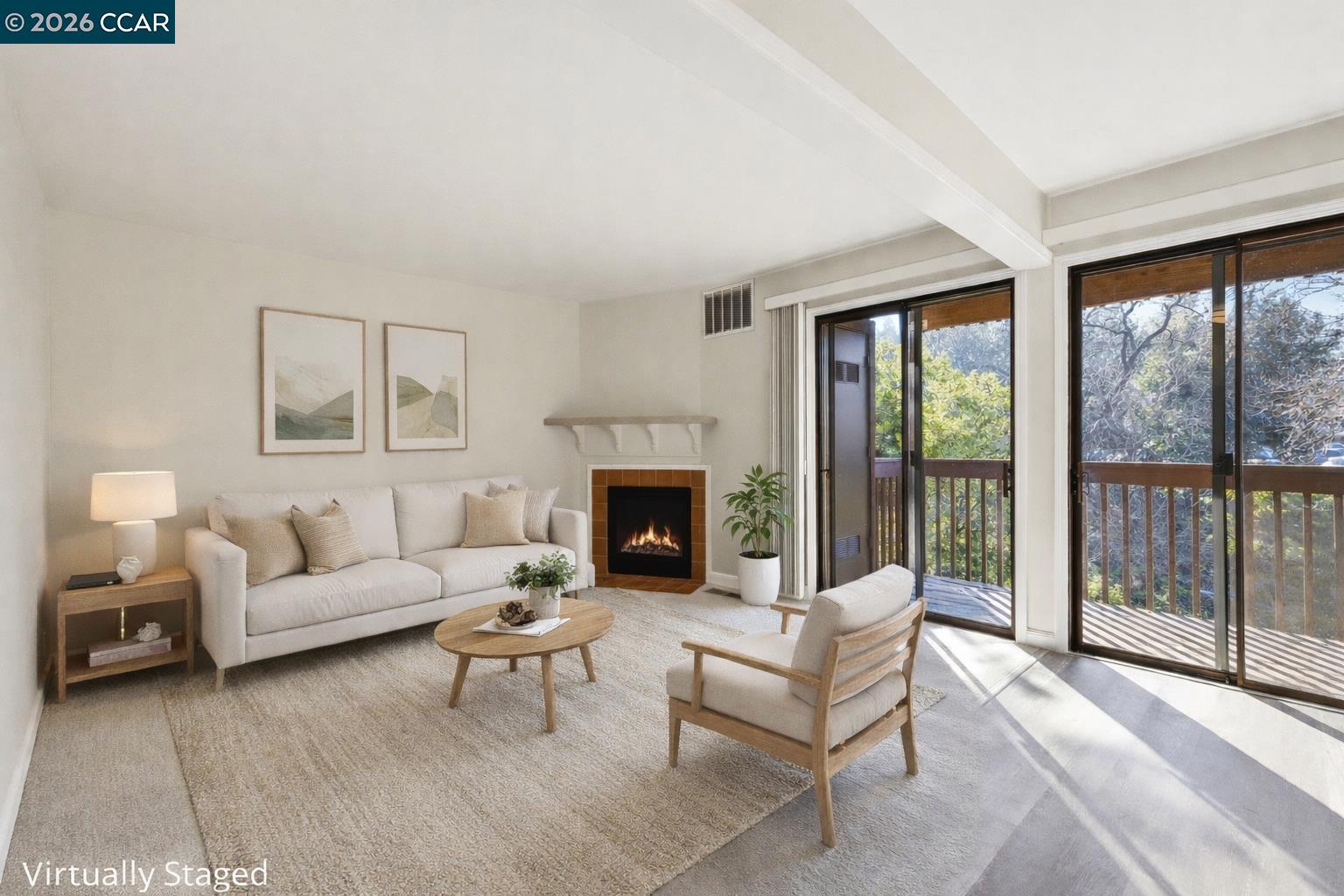 Front Image Thumbnail for CC41121044