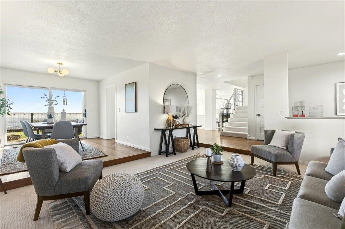 Detail Gallery Image 14 of 60 For 4308 View Crest Ct, Oakland,  CA 94619 - 4 Beds | 2/1 Baths