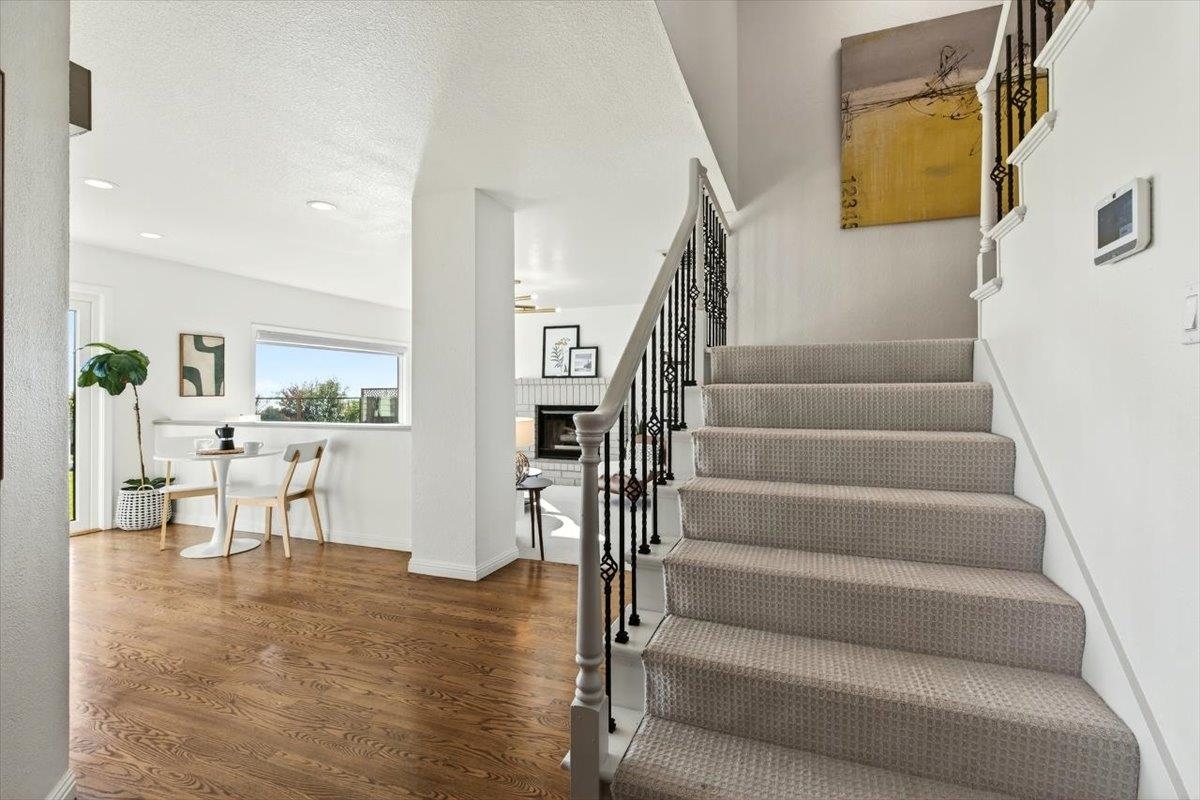 Detail Gallery Image 25 of 60 For 4308 View Crest Ct, Oakland,  CA 94619 - 4 Beds | 2/1 Baths