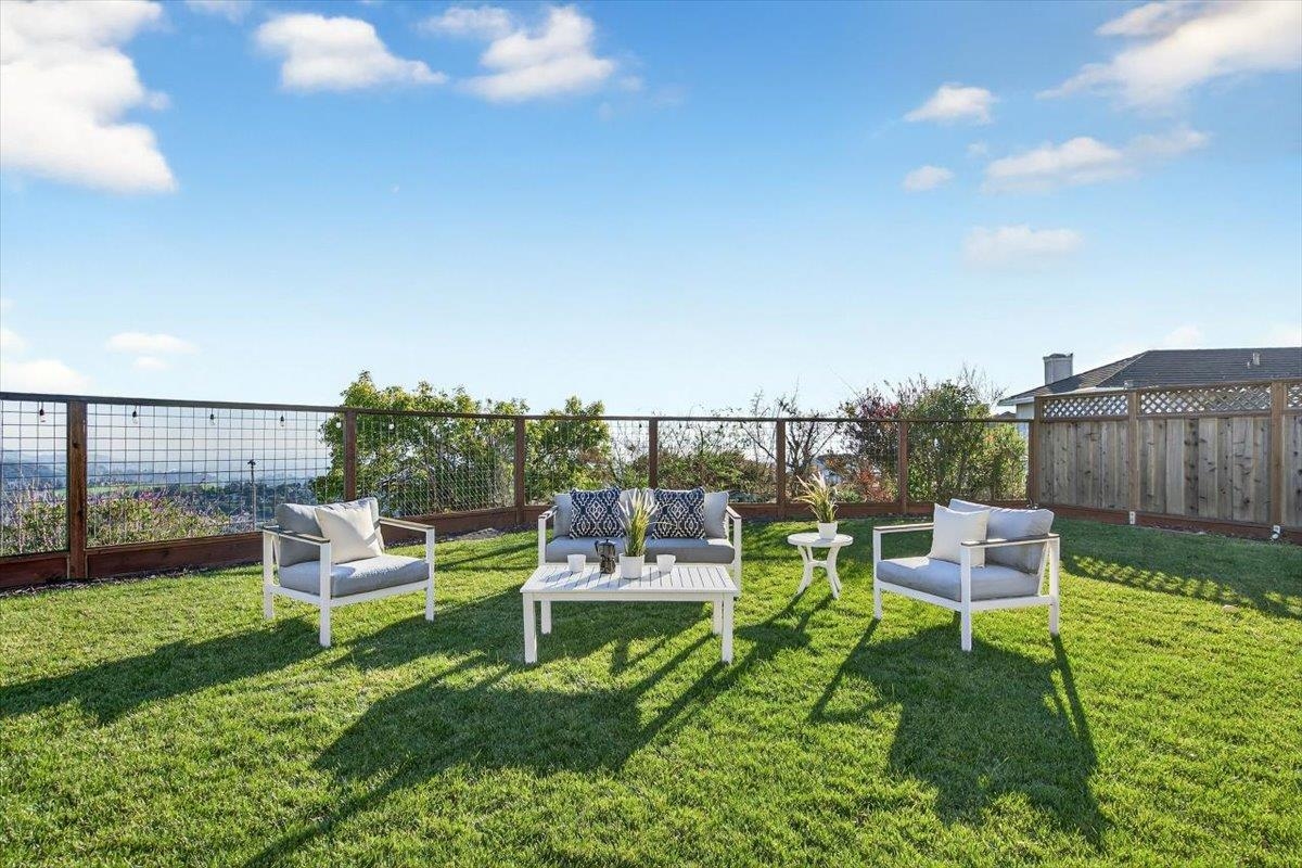 Detail Gallery Image 49 of 60 For 4308 View Crest Ct, Oakland,  CA 94619 - 4 Beds | 2/1 Baths