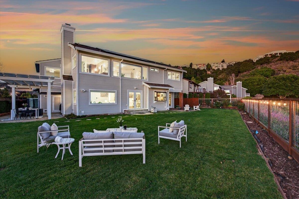 Detail Gallery Image 59 of 60 For 4308 View Crest Ct, Oakland,  CA 94619 - 4 Beds | 2/1 Baths