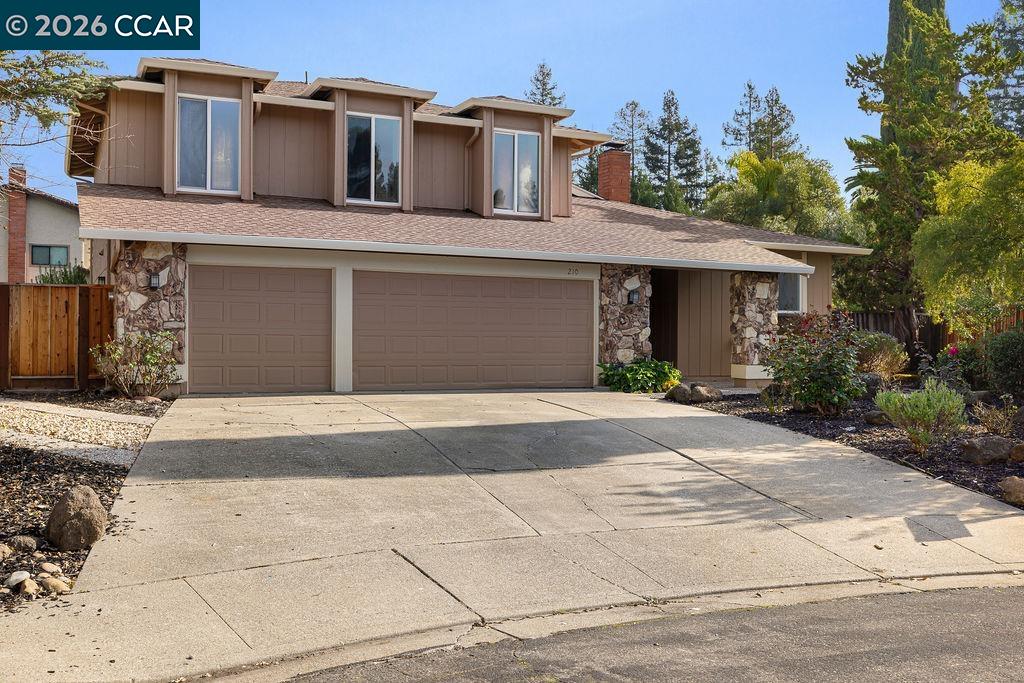 Detail Gallery Image 3 of 59 For 210 Duxbury Ct, San Ramon,  CA 94583 - 5 Beds | 3 Baths