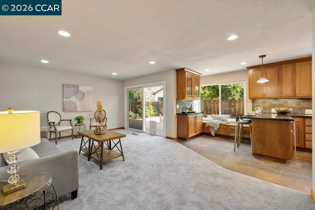 Detail Gallery Image 23 of 59 For 210 Duxbury Ct, San Ramon,  CA 94583 - 5 Beds | 3 Baths