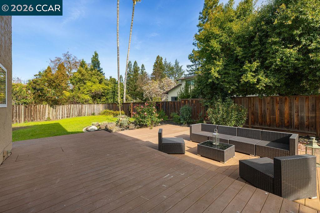 Detail Gallery Image 45 of 59 For 210 Duxbury Ct, San Ramon,  CA 94583 - 5 Beds | 3 Baths