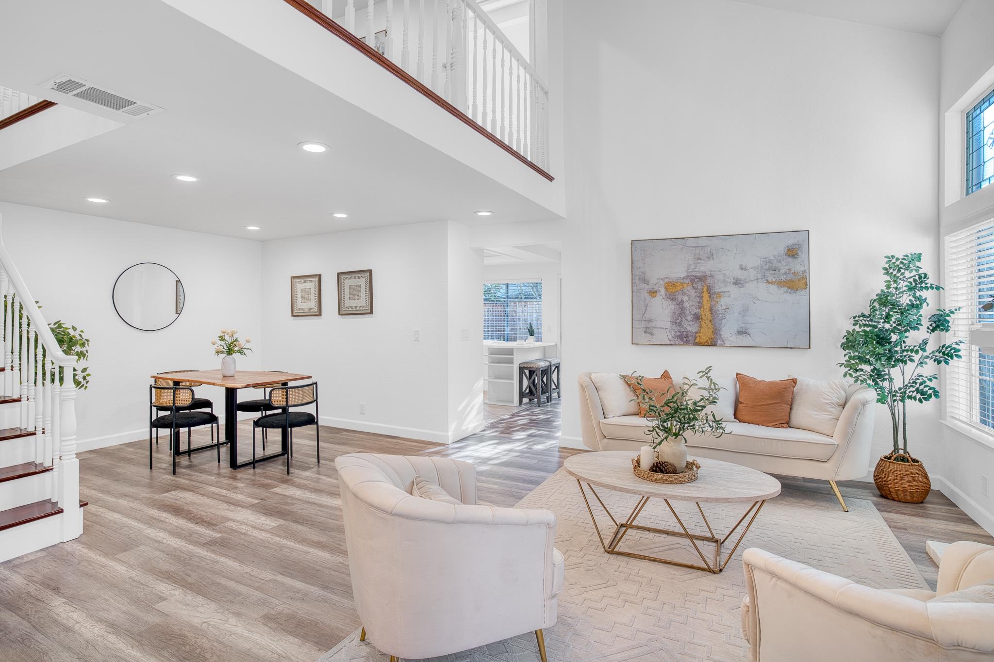 Detail Gallery Image 2 of 41 For 1681 Holly Cir, Pleasanton,  CA 94566 - 4 Beds | 3 Baths