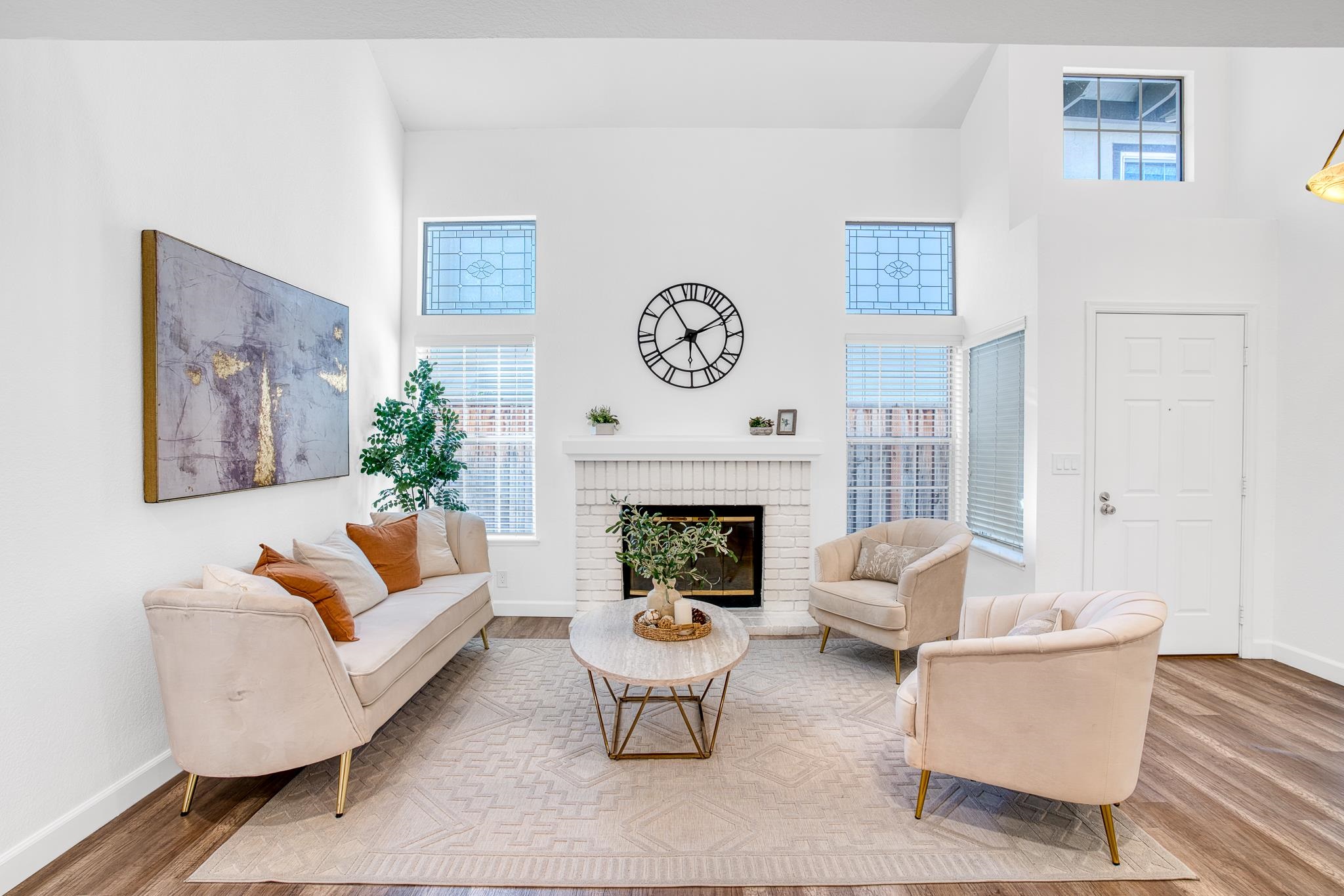 Detail Gallery Image 4 of 41 For 1681 Holly Cir, Pleasanton,  CA 94566 - 4 Beds | 3 Baths