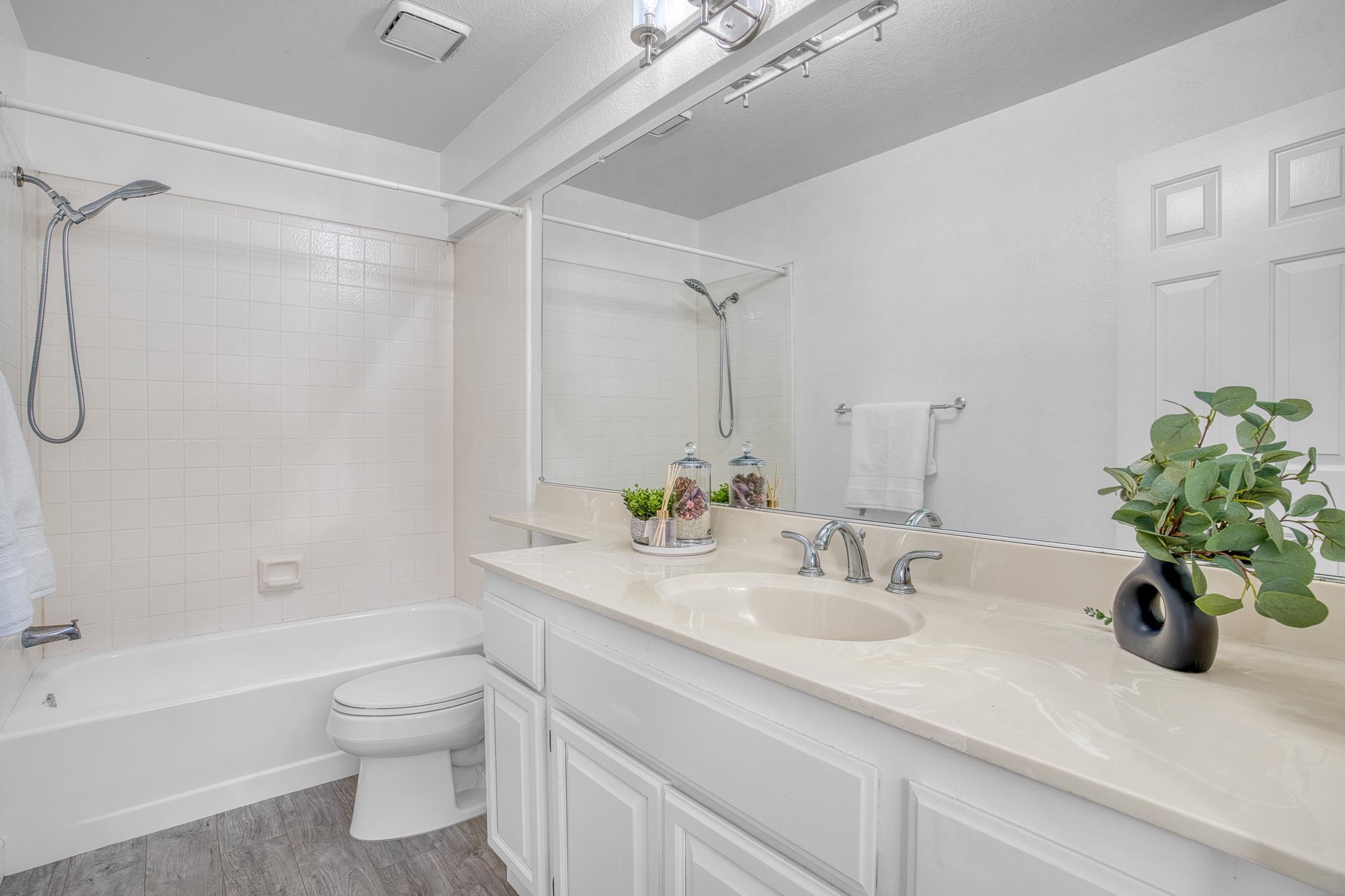 Detail Gallery Image 36 of 41 For 1681 Holly Cir, Pleasanton,  CA 94566 - 4 Beds | 3 Baths