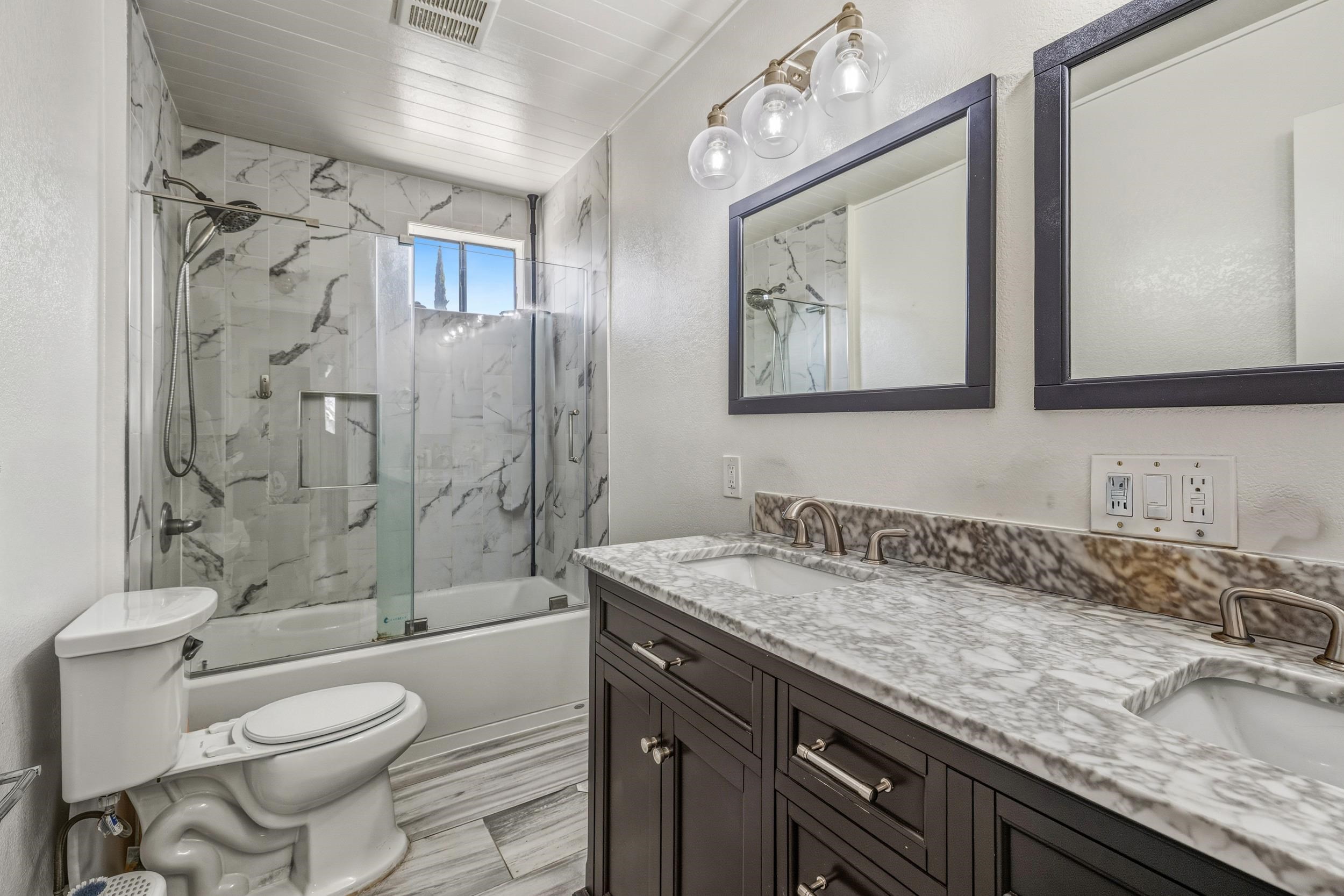 Detail Gallery Image 15 of 29 For 1704 East St, Tracy,  CA 95376 - 3 Beds | 2 Baths