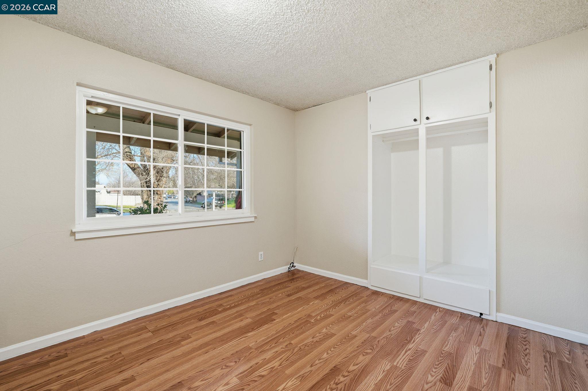 Detail Gallery Image 16 of 26 For 4690 Brookfield Drive, Sacramento,  CA 95823 - 4 Beds | 2 Baths