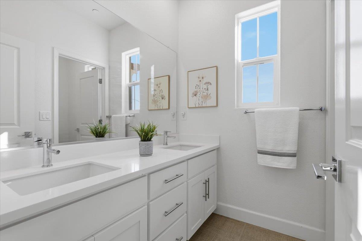 Detail Gallery Image 14 of 34 For 2481 Azalea Ave, Tracy,  CA 95376 - 4 Beds | 3 Baths