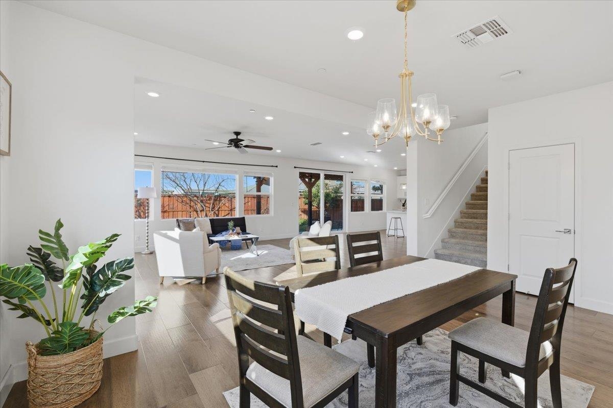 Detail Gallery Image 4 of 34 For 2481 Azalea Ave, Tracy,  CA 95376 - 4 Beds | 3 Baths