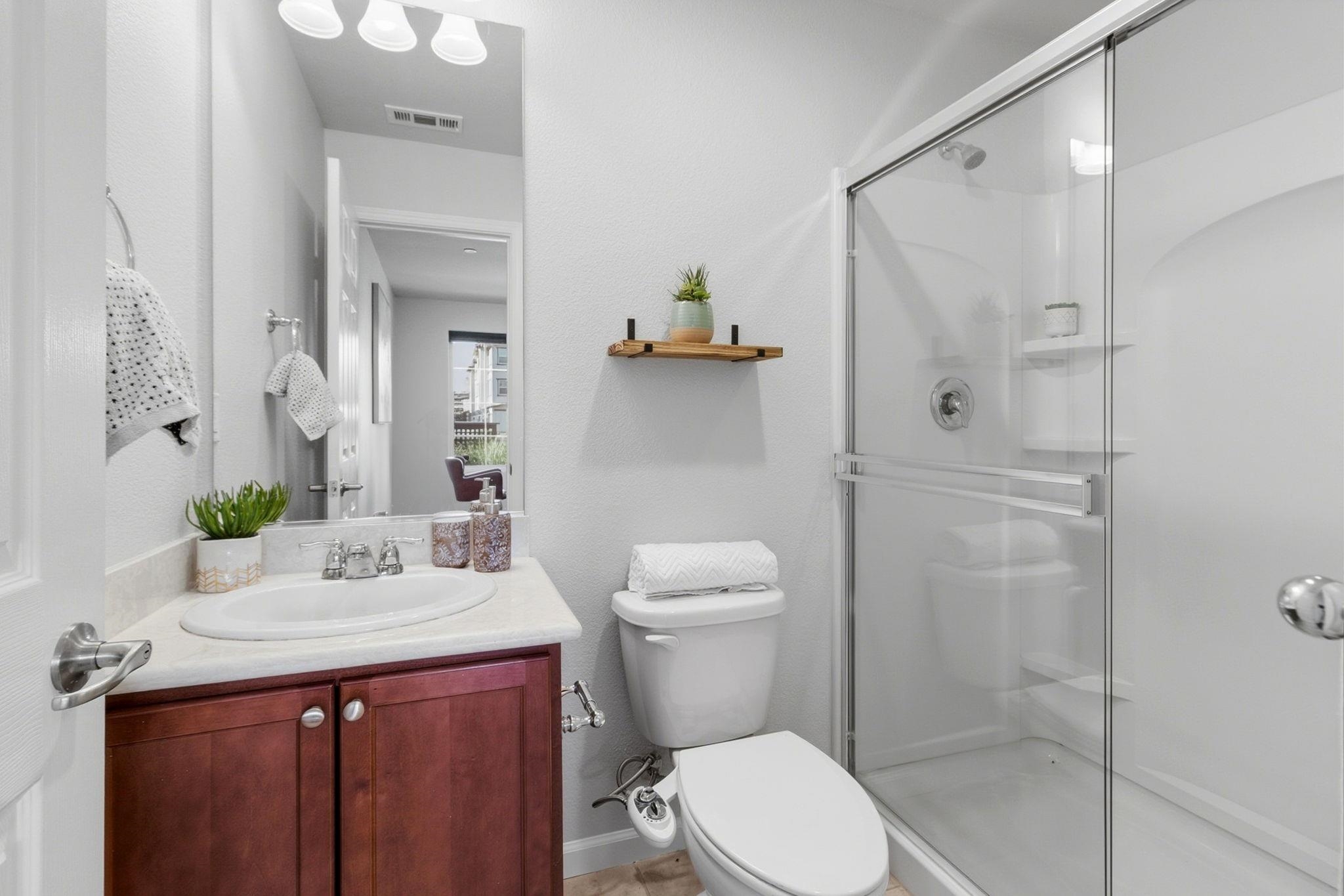Detail Gallery Image 29 of 57 For 5811 via Lugano, Fremont,  CA 94555 - 3 Beds | 3/1 Baths