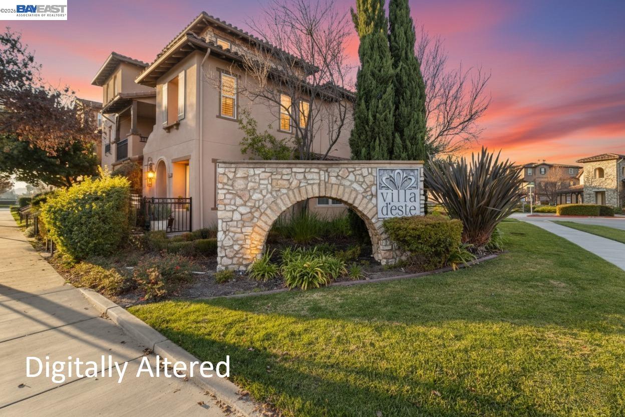 Detail Gallery Image 45 of 57 For 5811 via Lugano, Fremont,  CA 94555 - 3 Beds | 3/1 Baths