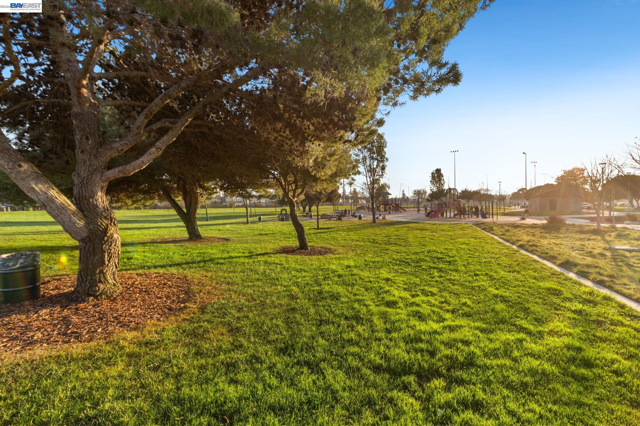 Detail Gallery Image 47 of 57 For 5811 via Lugano, Fremont,  CA 94555 - 3 Beds | 3/1 Baths