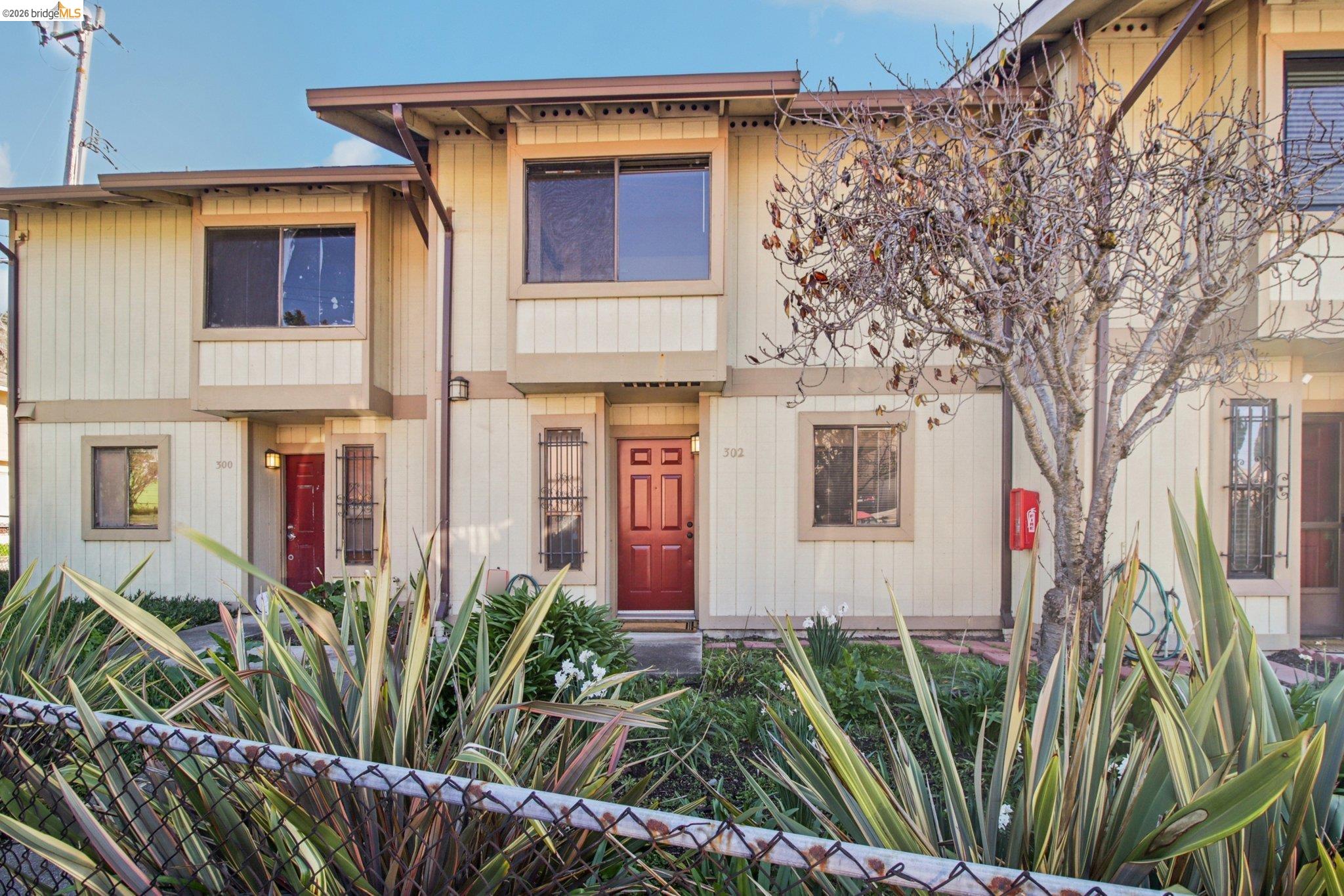 Front Image Thumbnail for EB41121113