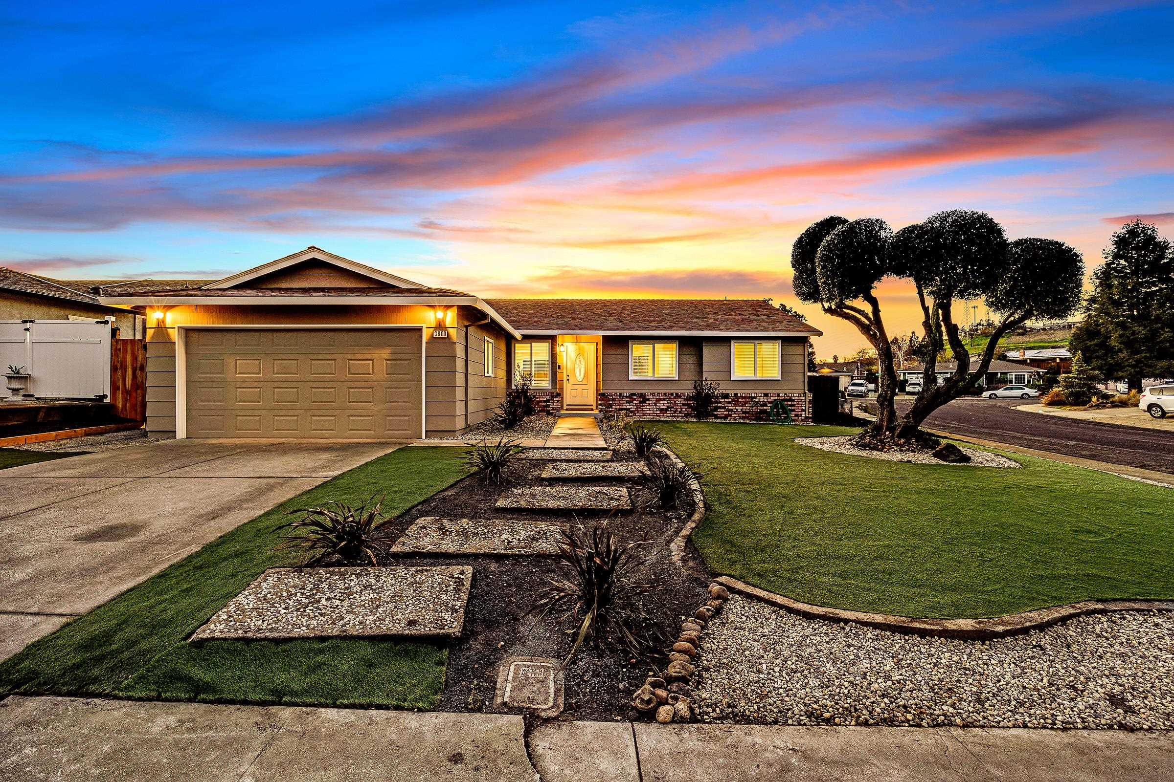 Front Image Thumbnail for BE41121122