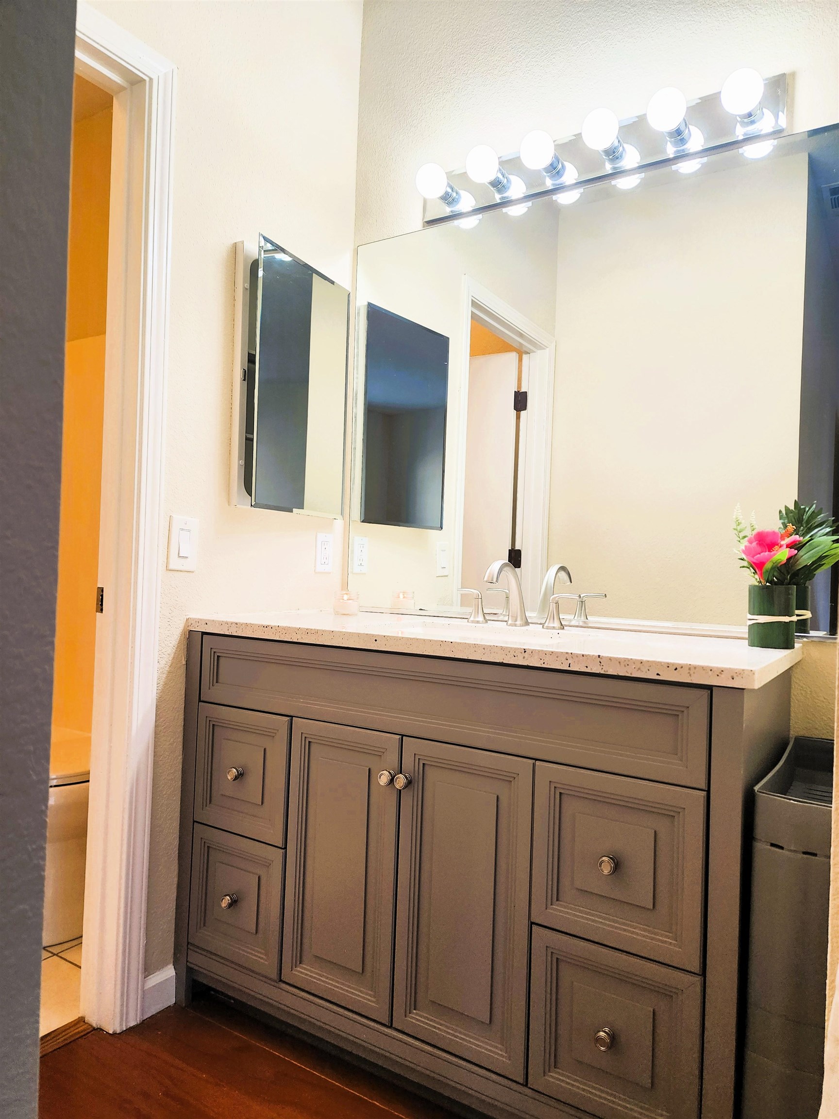 Detail Gallery Image 17 of 26 For 1410 Thrush Ave #3,  –,  CA 94578 - 2 Beds | 2 Baths