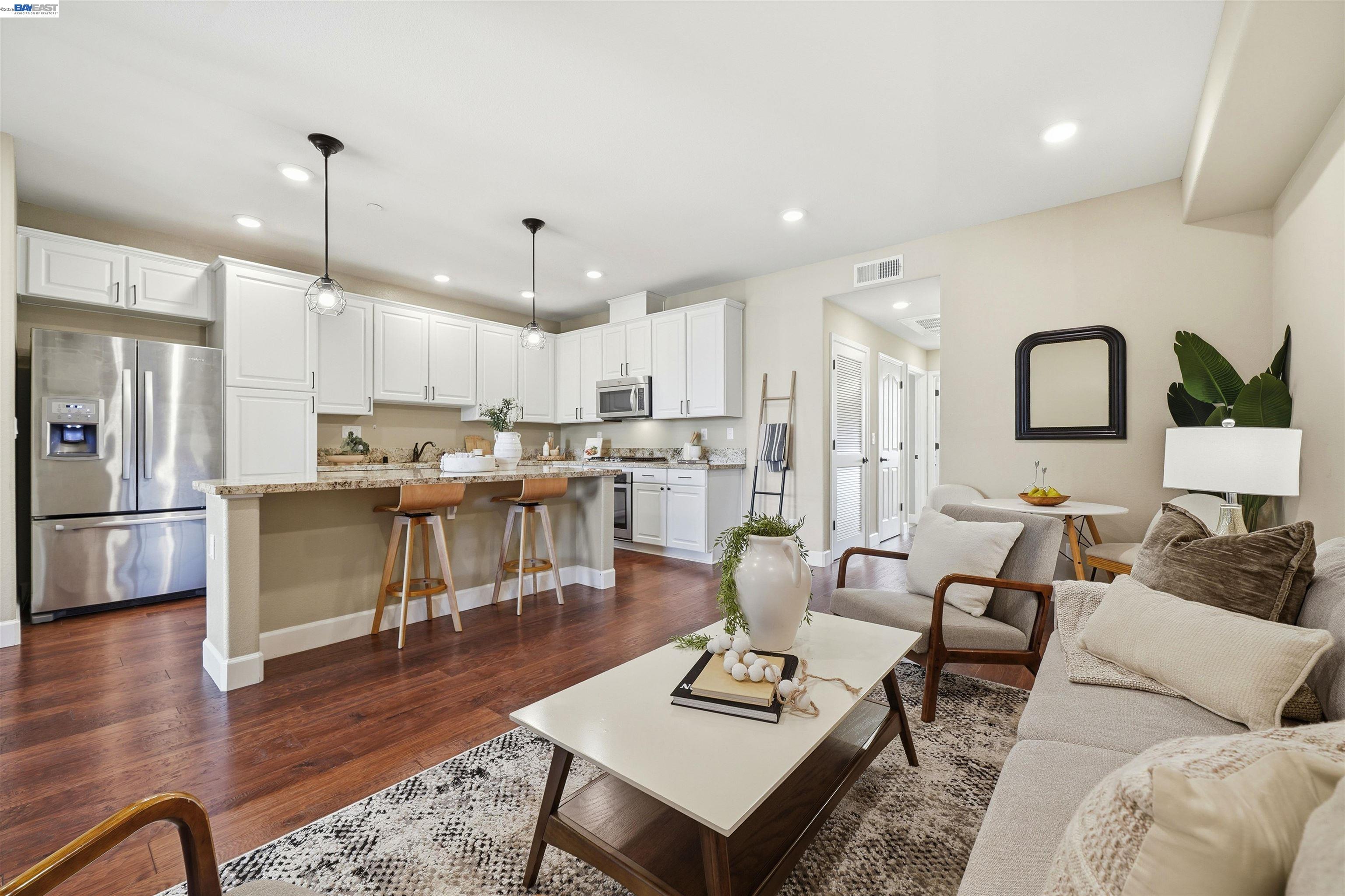 Front Image Thumbnail for BE41121150