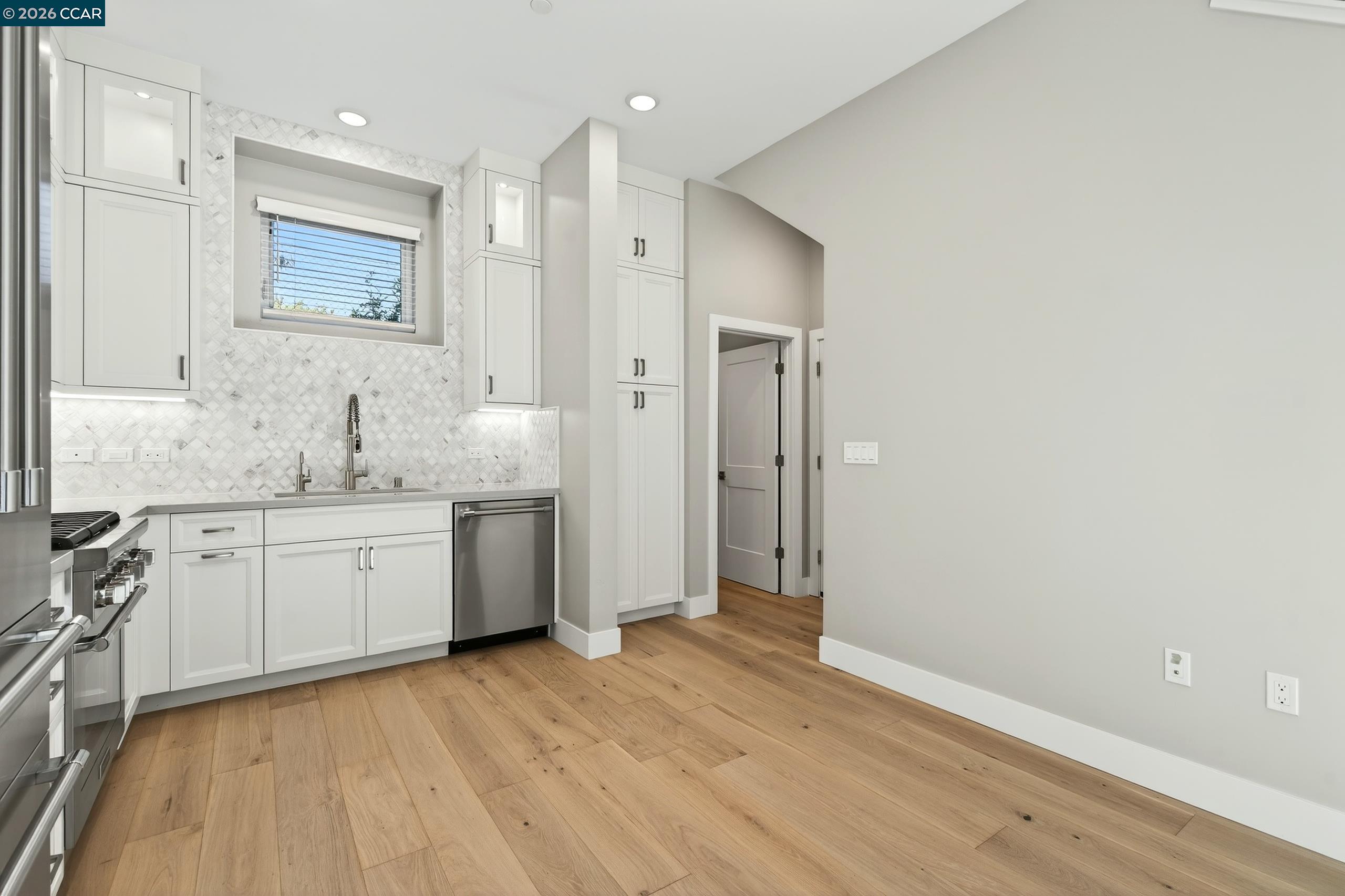 Detail Gallery Image 4 of 17 For 90 Woodbury Highlands Place #10,  Lafayette,  CA 94549 - 2 Beds | 2/1 Baths