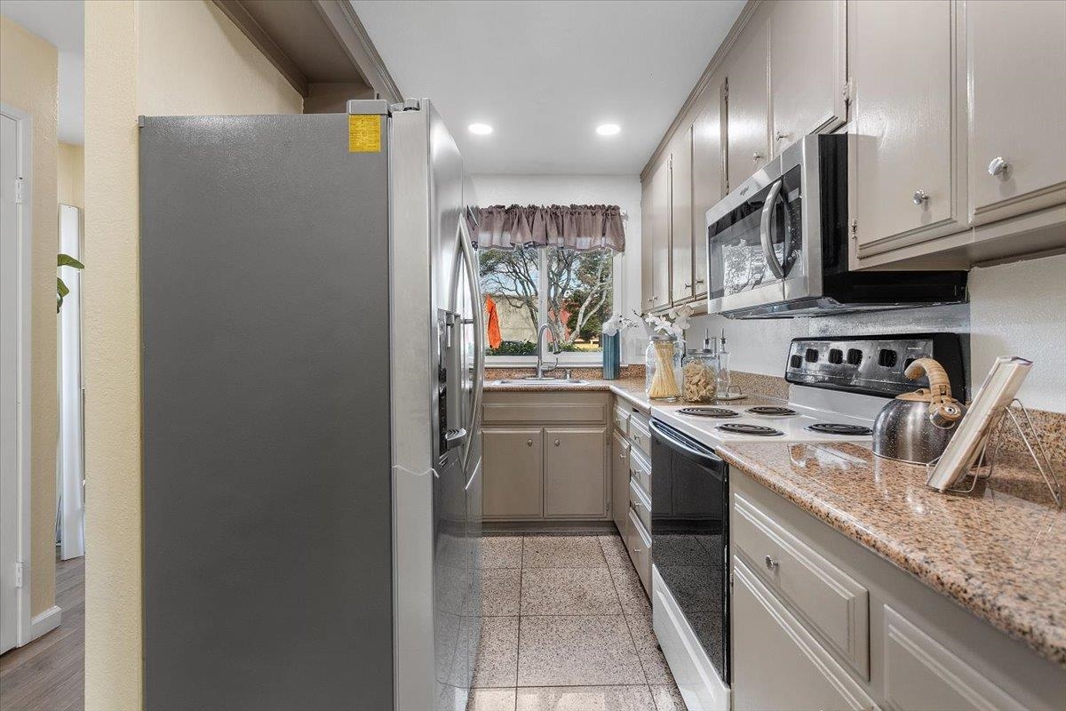 Photo #6: 41121185 Listing: Photo #6