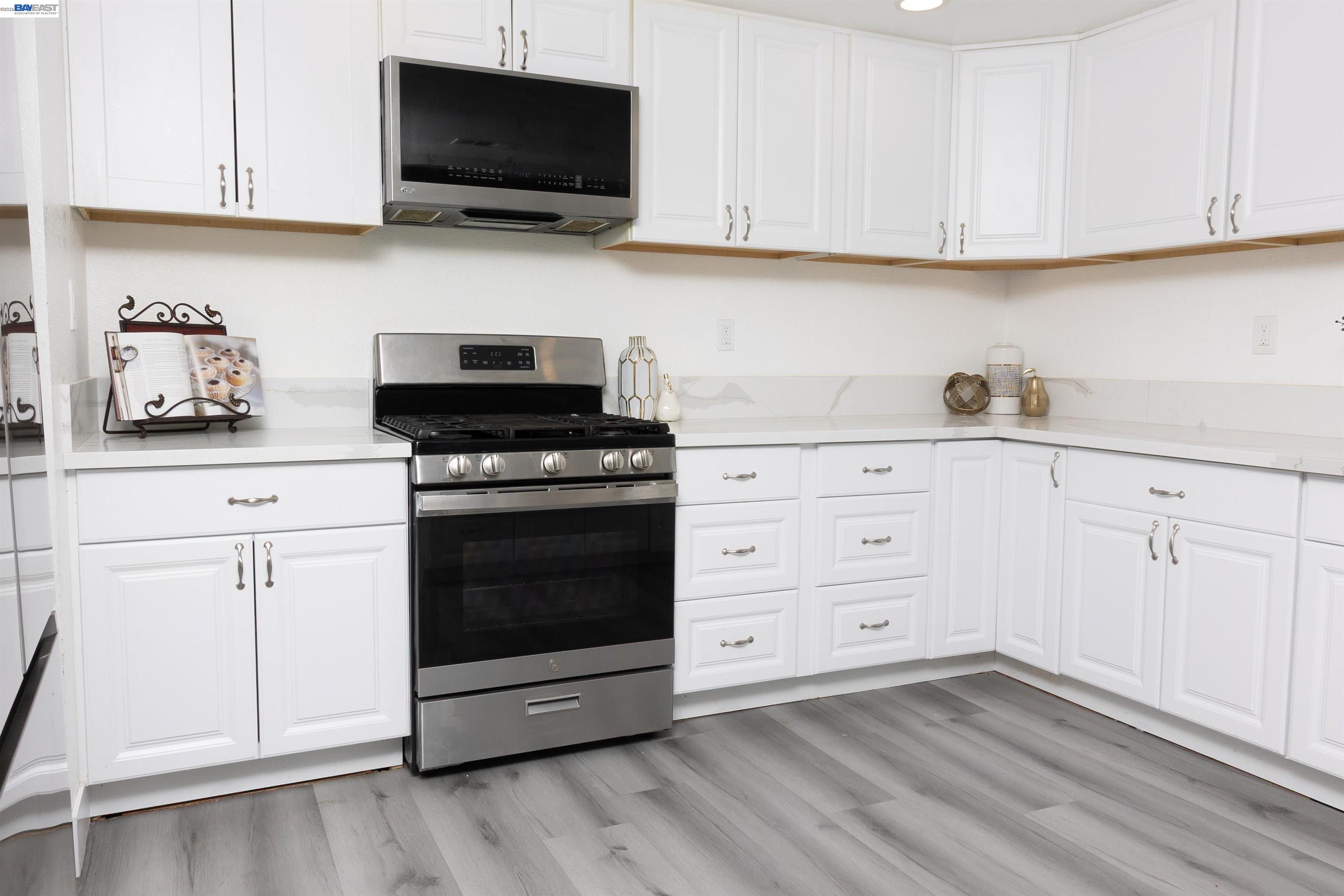 592 Willow Ave, Hayward, CA, 94541