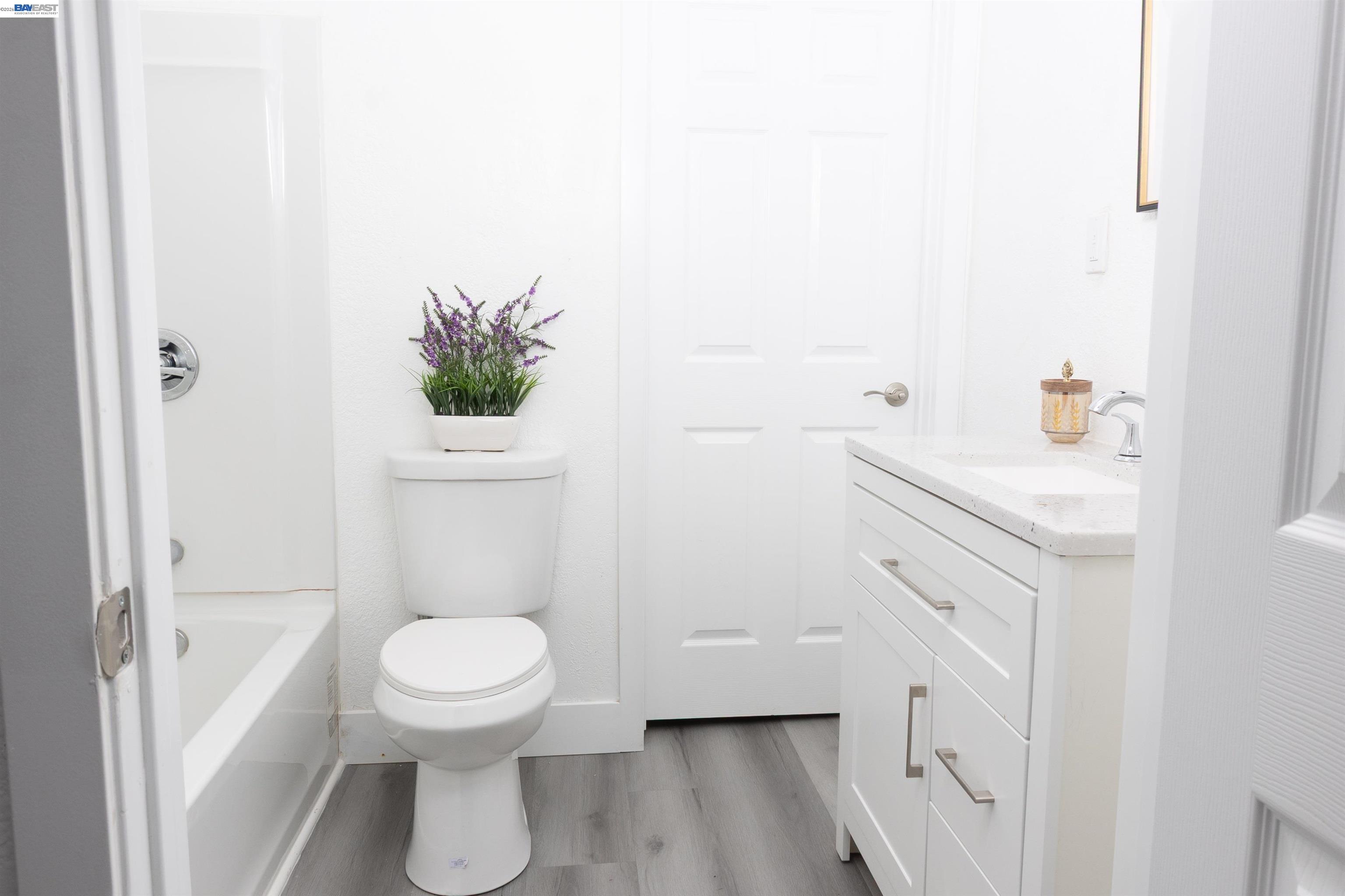 592 Willow Ave, Hayward, CA, 94541