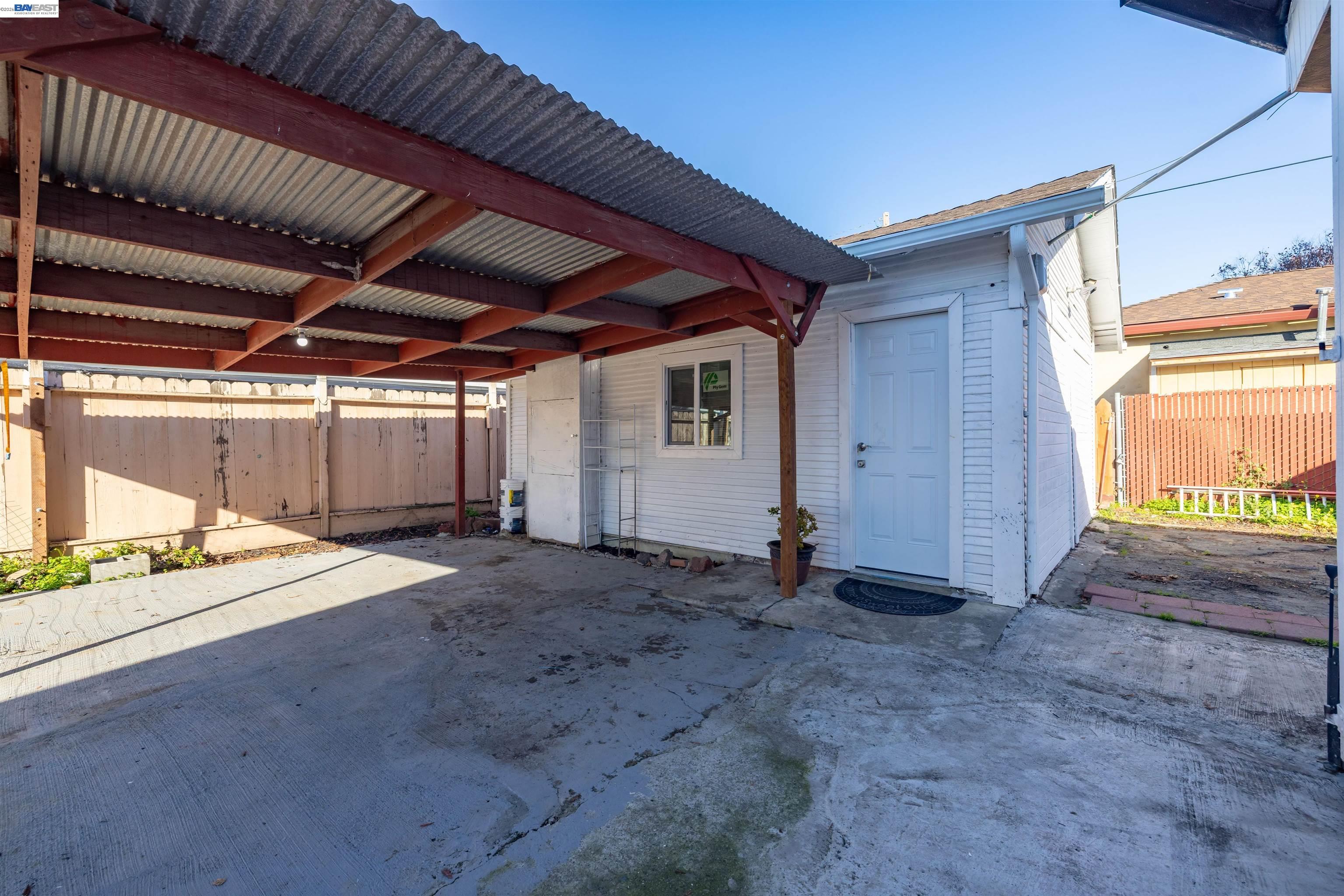 592 Willow Ave, Hayward, CA, 94541