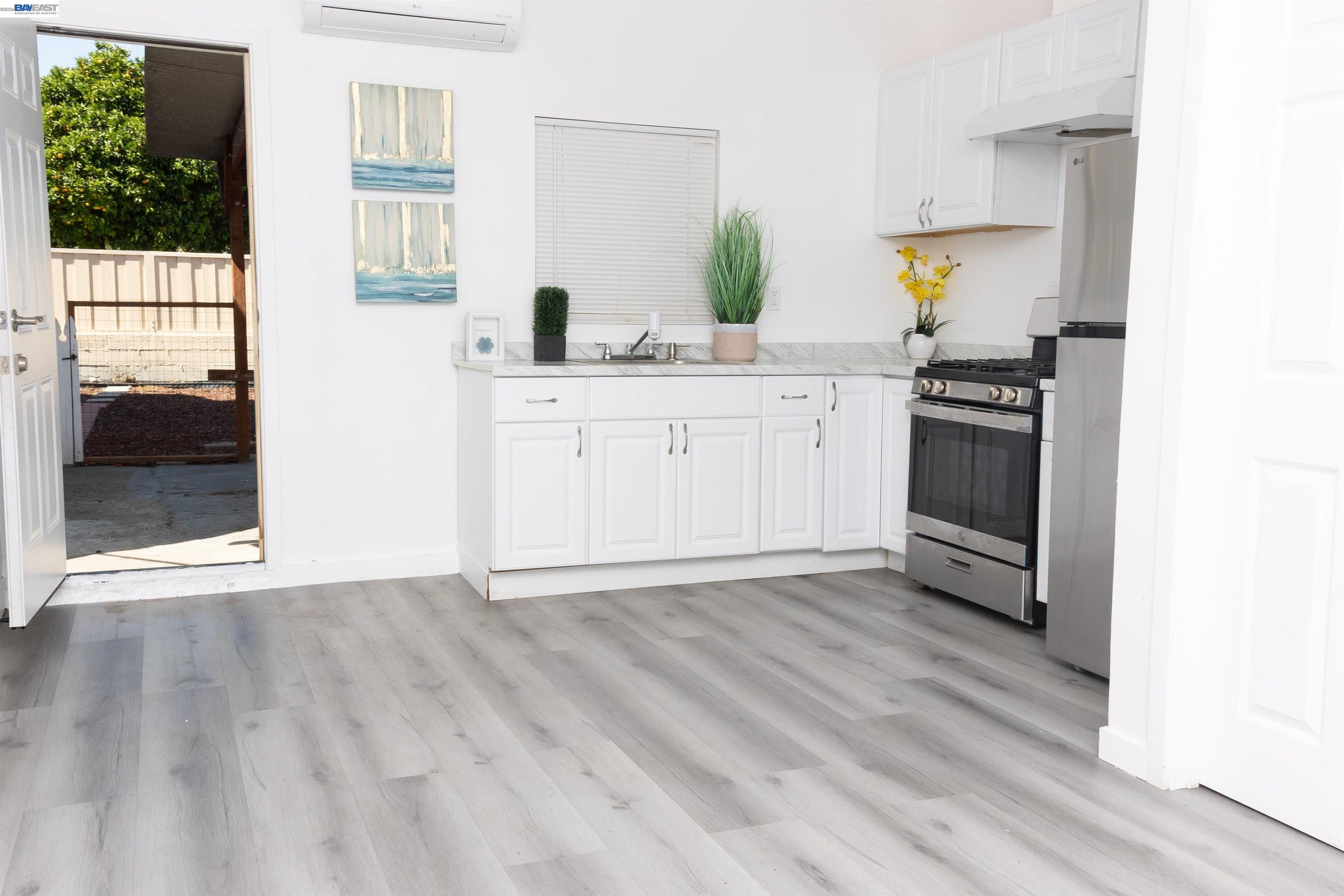 592 Willow Ave, Hayward, CA, 94541