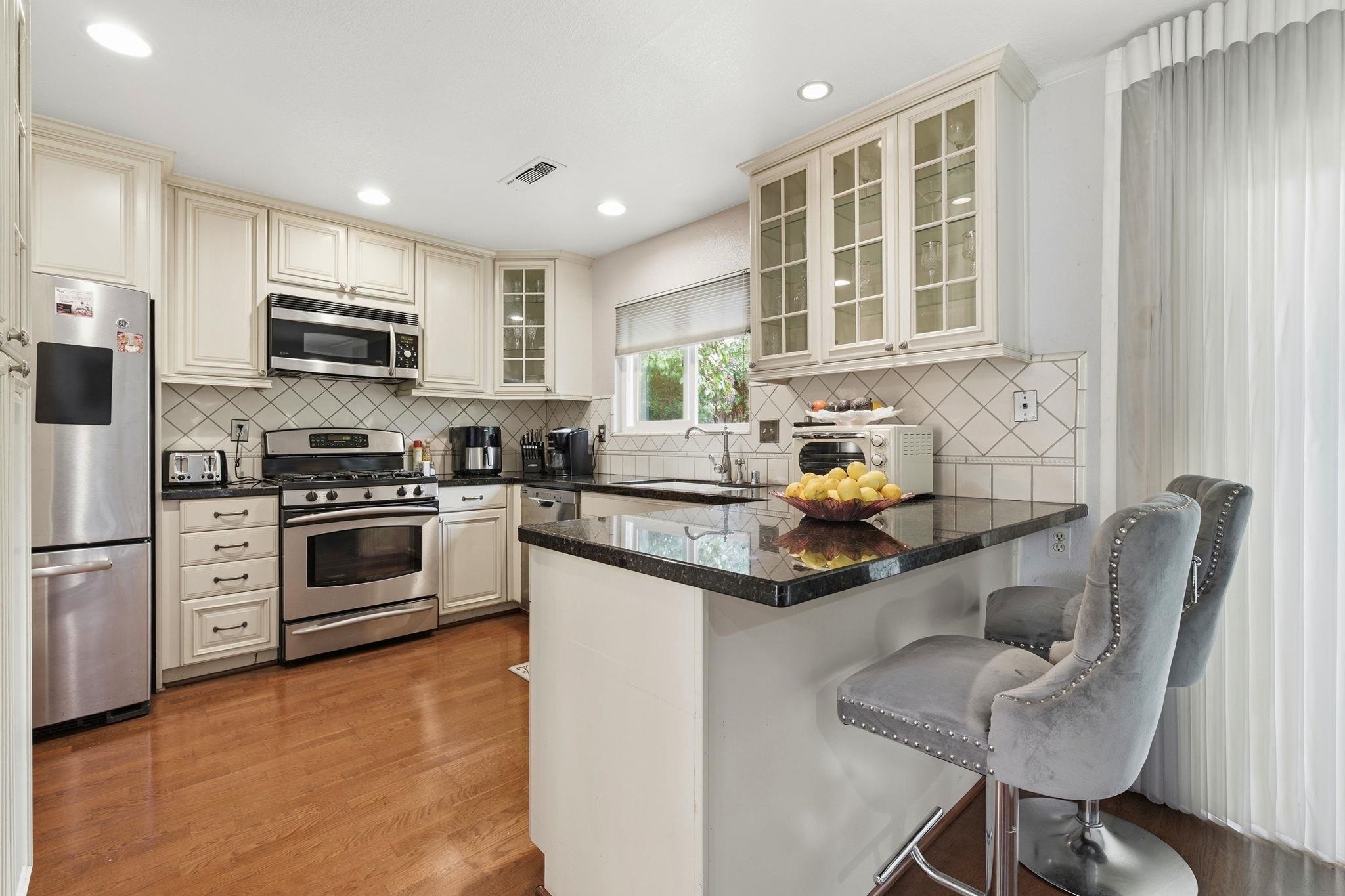 Detail Gallery Image 11 of 36 For 4135 Boulder Creek Cir, Stockton,  CA 95219 - 3 Beds | 2 Baths