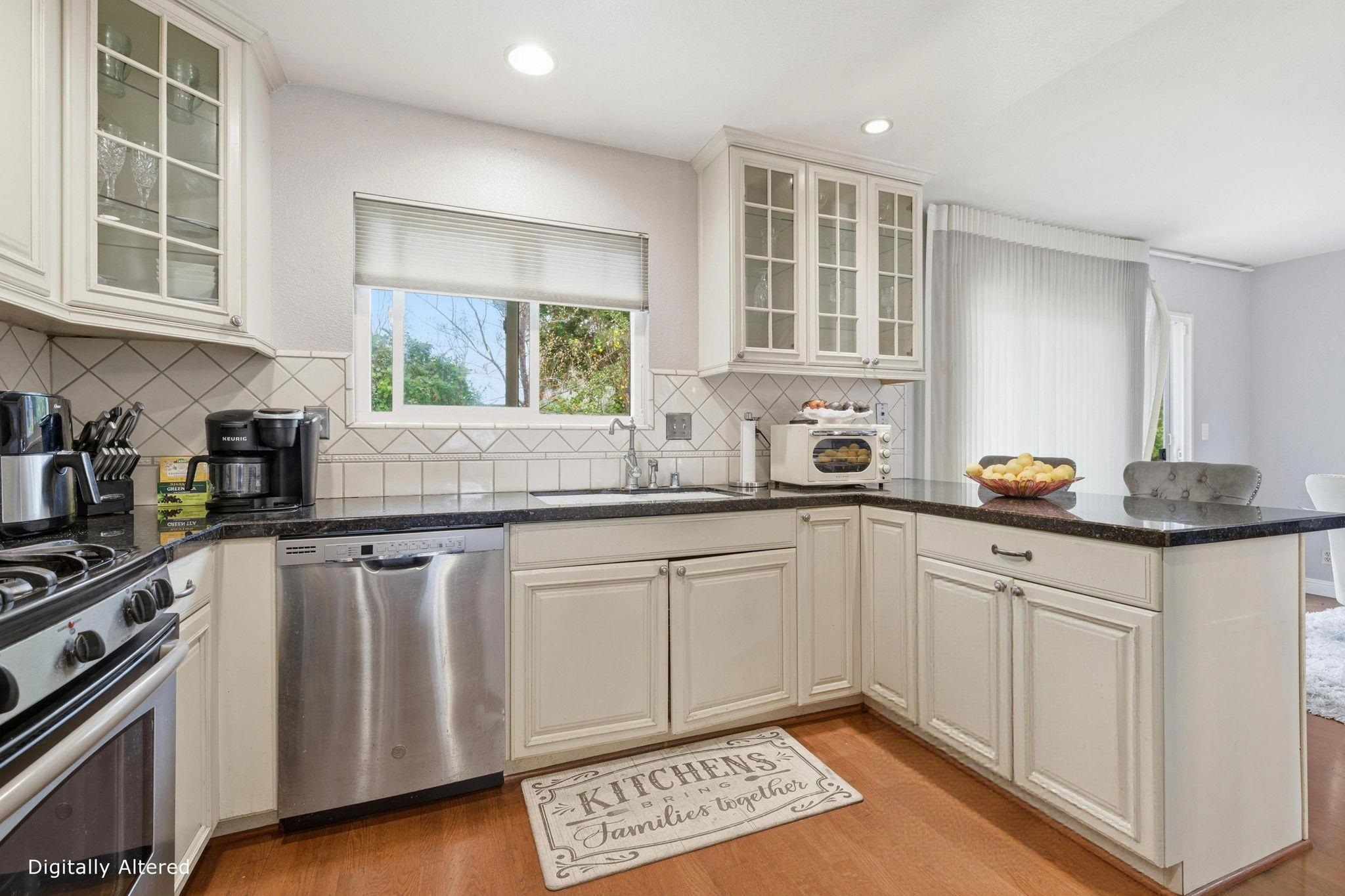 Detail Gallery Image 7 of 36 For 4135 Boulder Creek Cir, Stockton,  CA 95219 - 3 Beds | 2 Baths