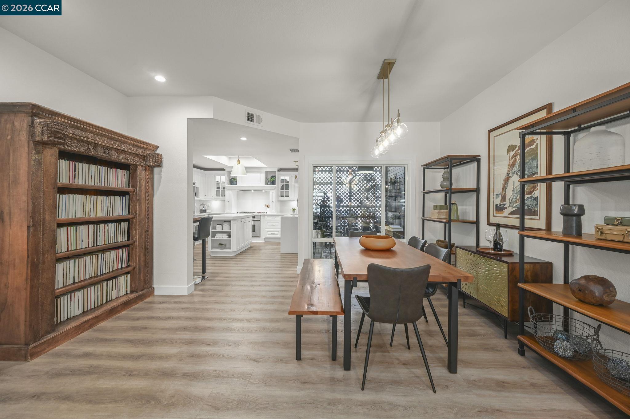 1713 Geary Rd, Walnut Creek, CA, 94597